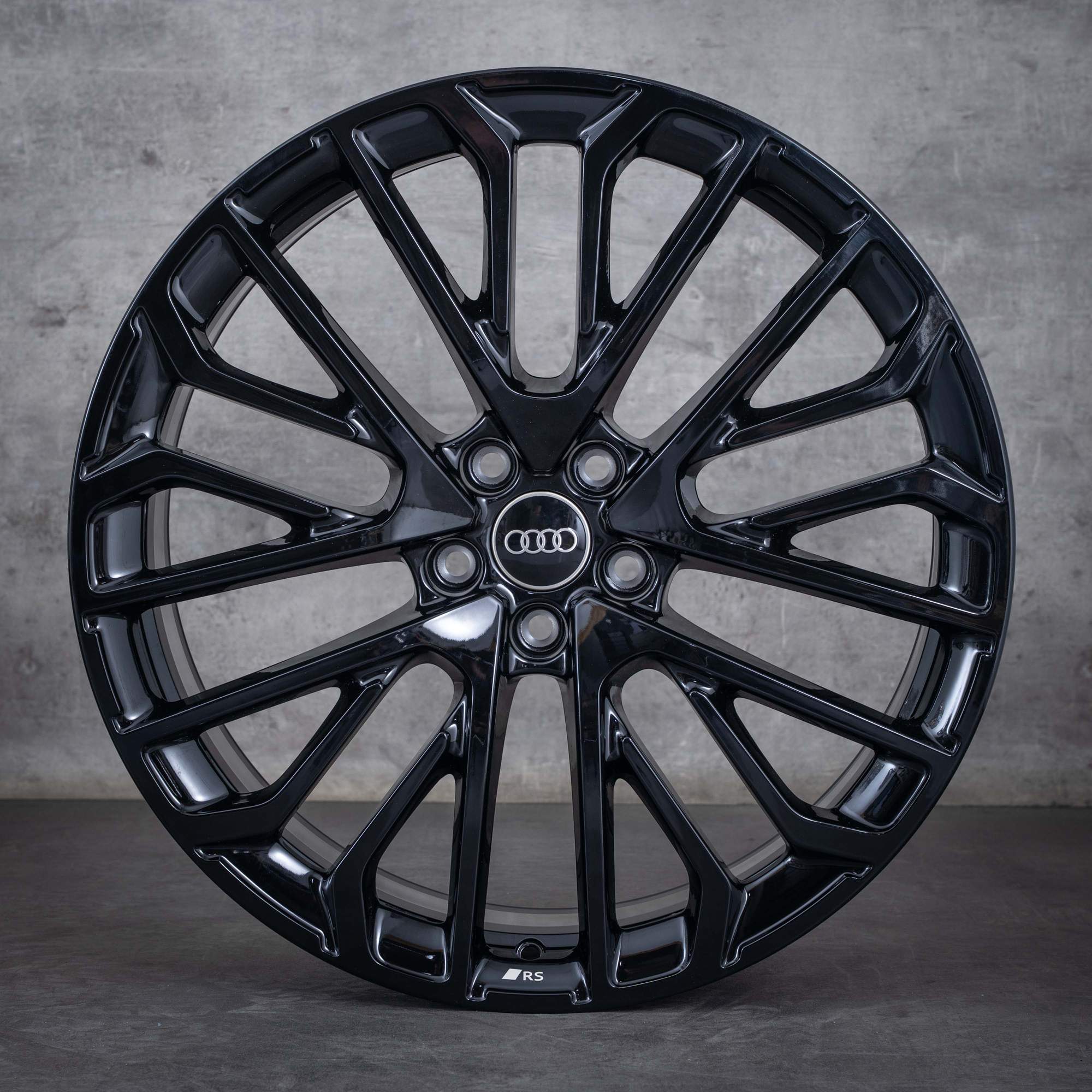 Oryginalne felgi Audi A6 S6 21 cali 4K C8 C9 4P0601025N czarny połysk NOWOŚĆ
