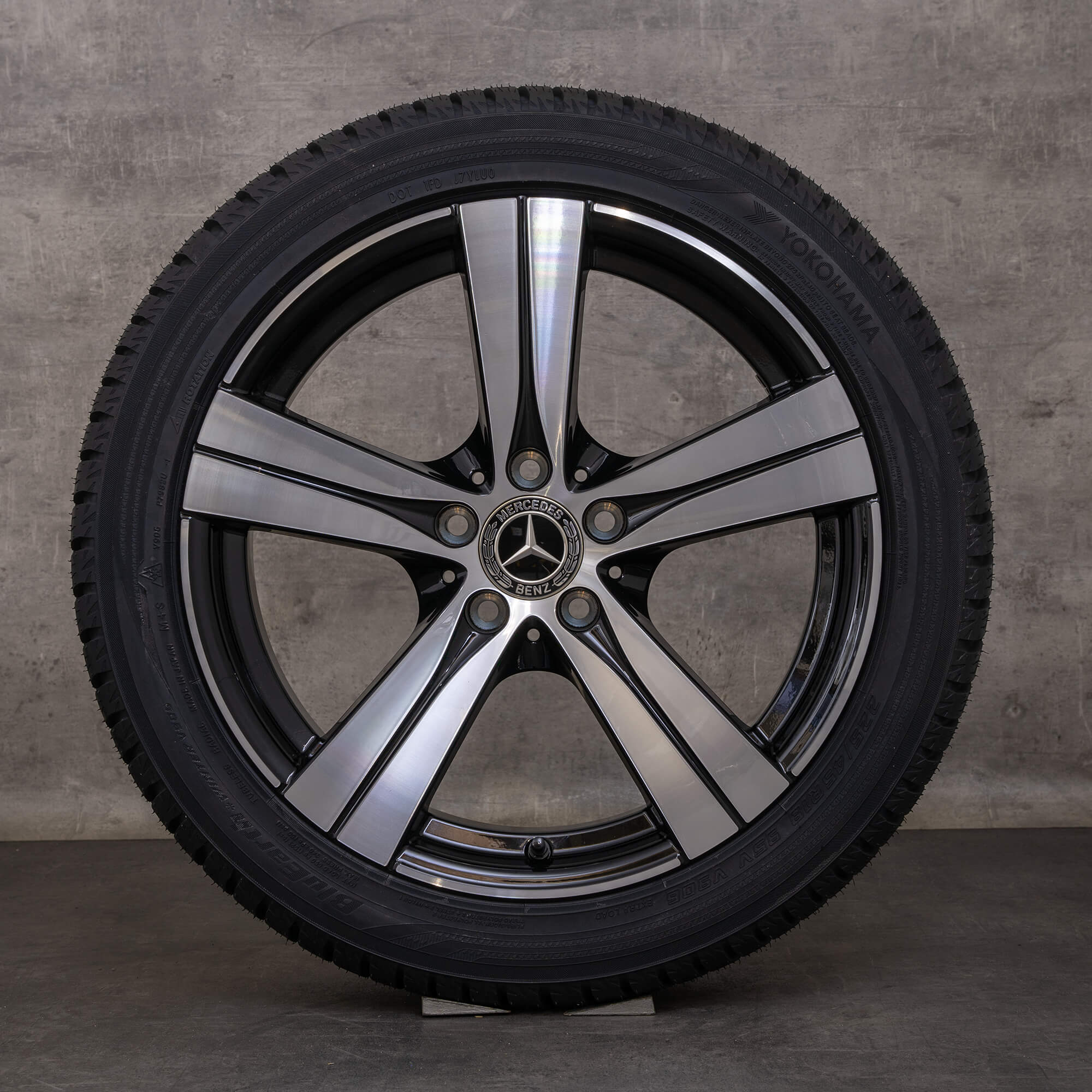 Anvelope de iarnă originale Mercedes Benz C-Class 18 inch W206 S206 jante A2064014700 A2064014800 negru Lucios