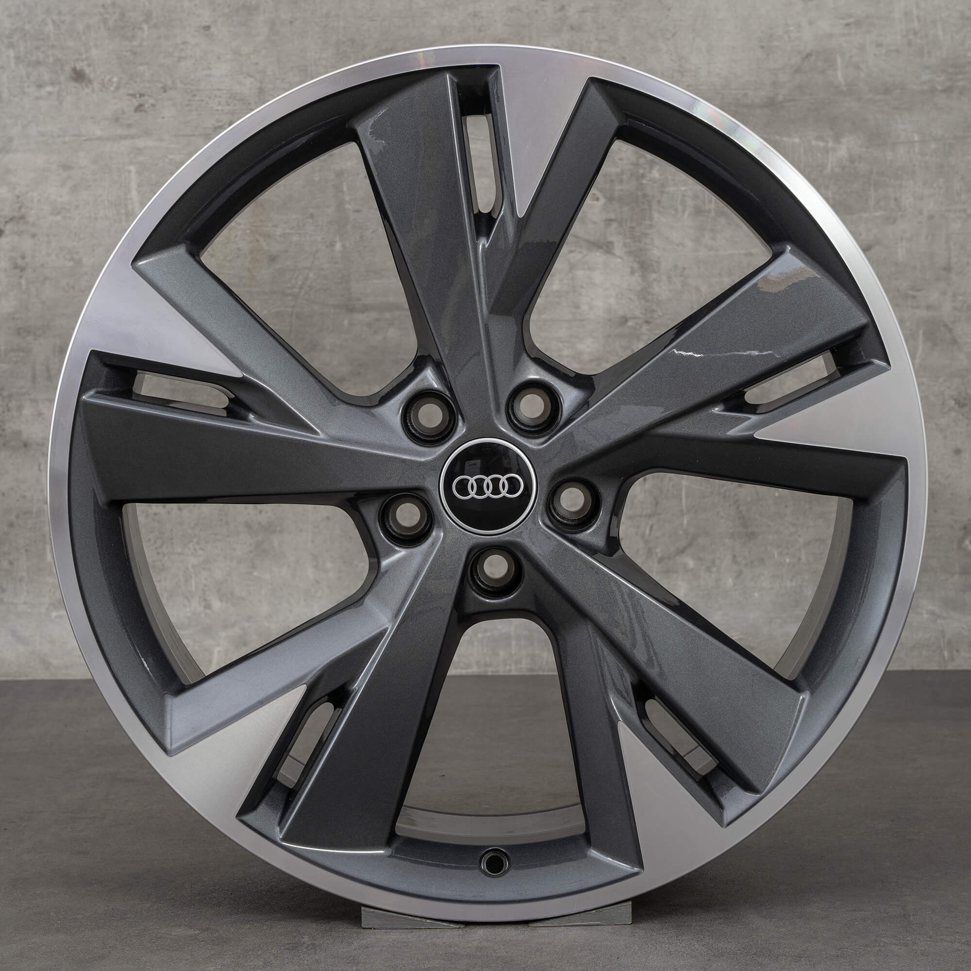 Originale Audi Q4 e-tron felger 20 tommers Sportback aluminiumsfelger 89AQ6901025AR 89A601025AS grafittgrå blanke snudd NY