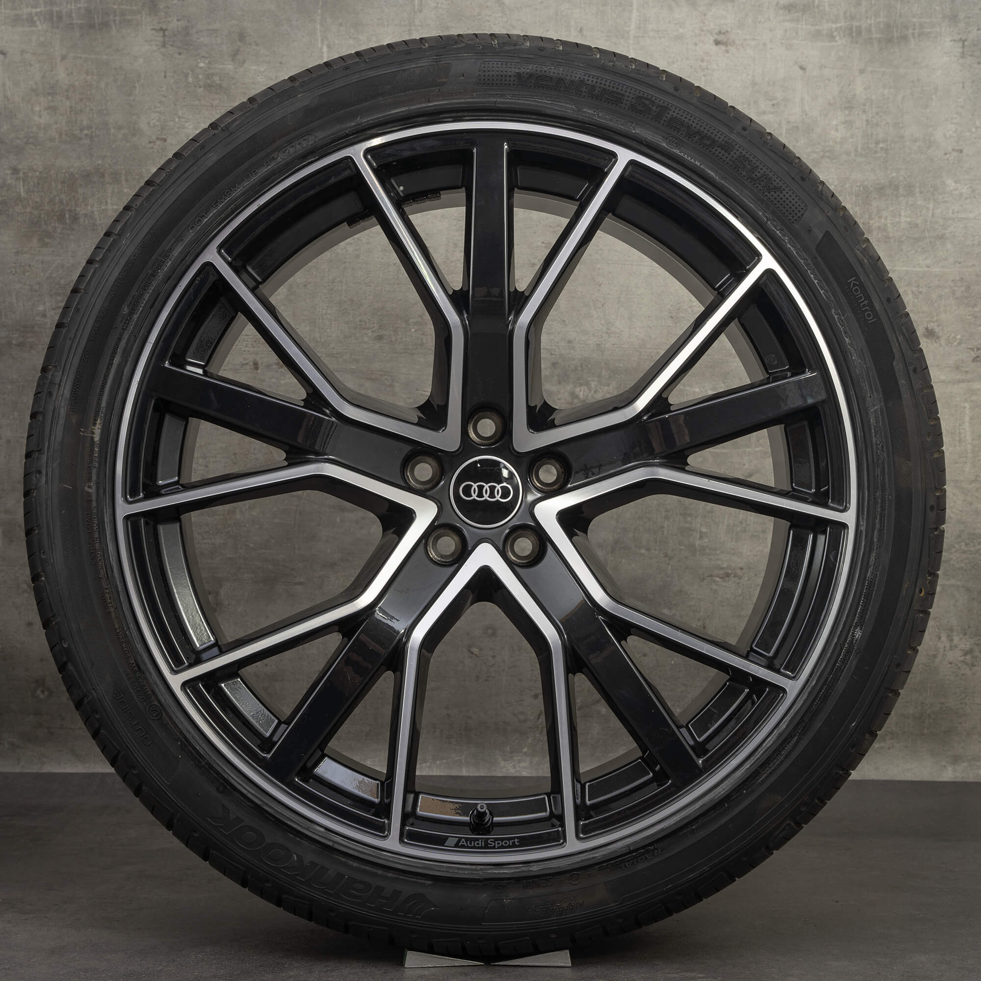 Oryginalne felgi Audi Q7 SQ7 22 cale 4M Performance letnie koła 4M0601025DP czarne na wysoki połysk NOWOŚĆ