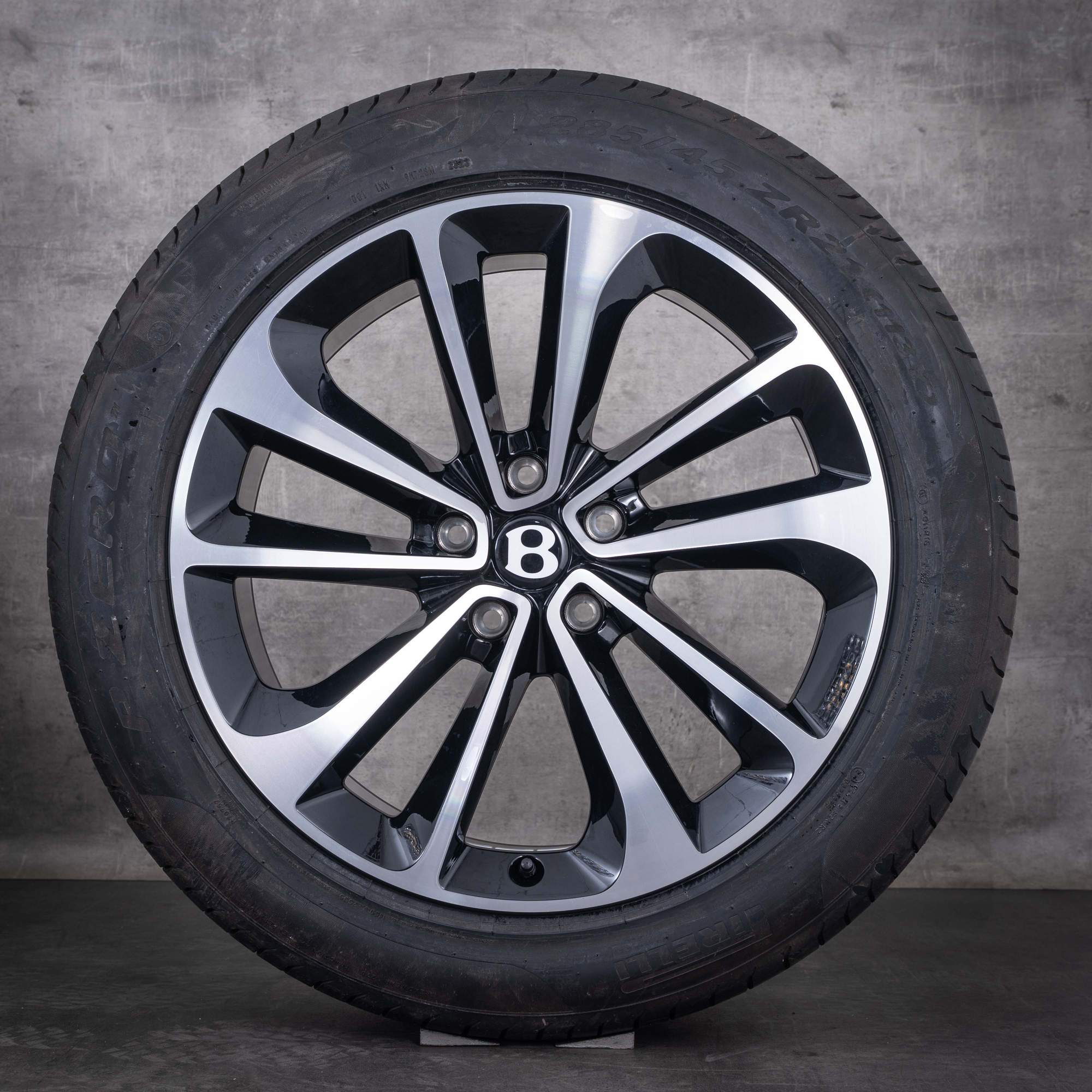 OEM Bentley Bentayga 21inch summer wheels 36A601025B Black diamond cut
