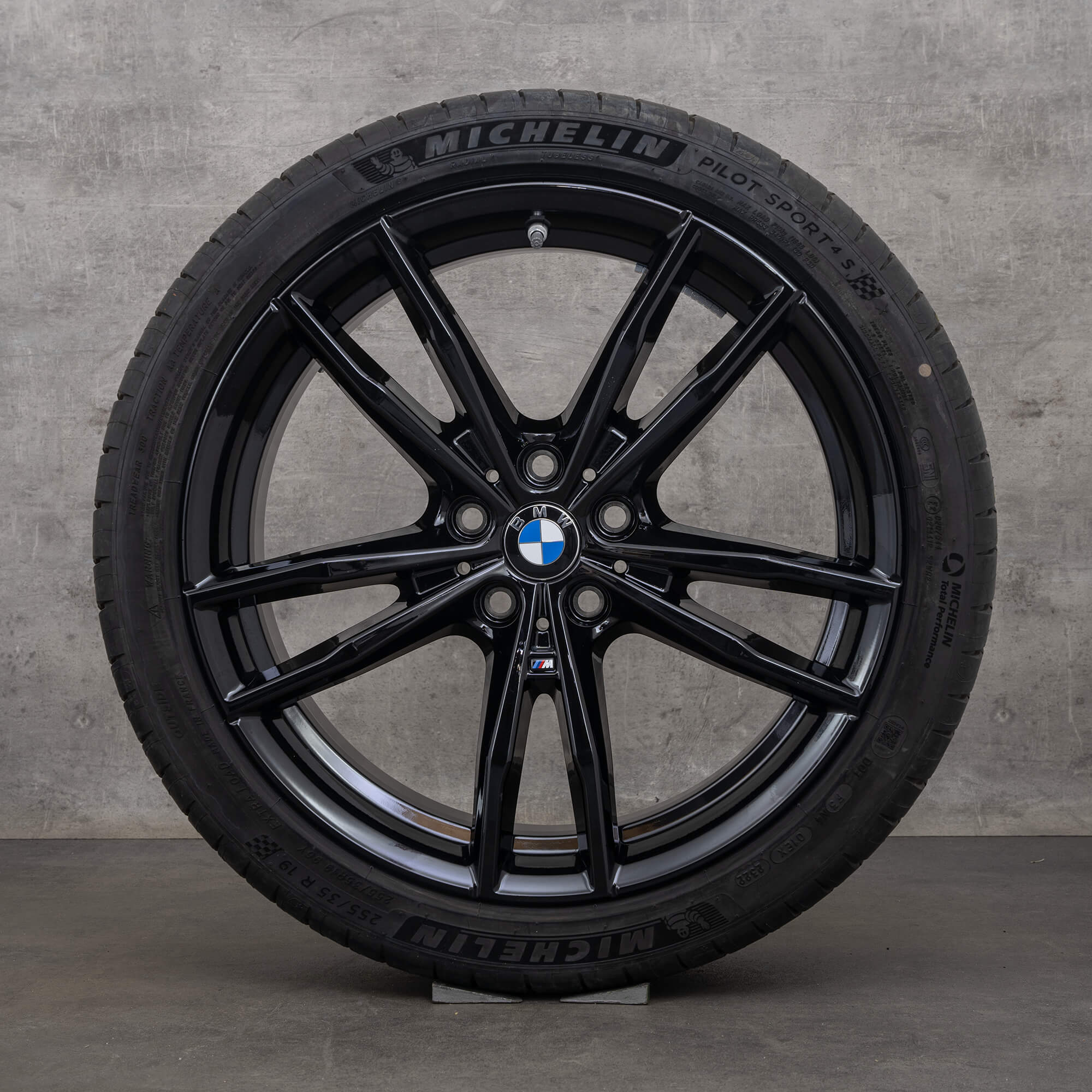 BMW 2er G42 Coupé 3er G20 G21 4er G22 G23 Sommerräder 19 Zoll Felgen 7 mm