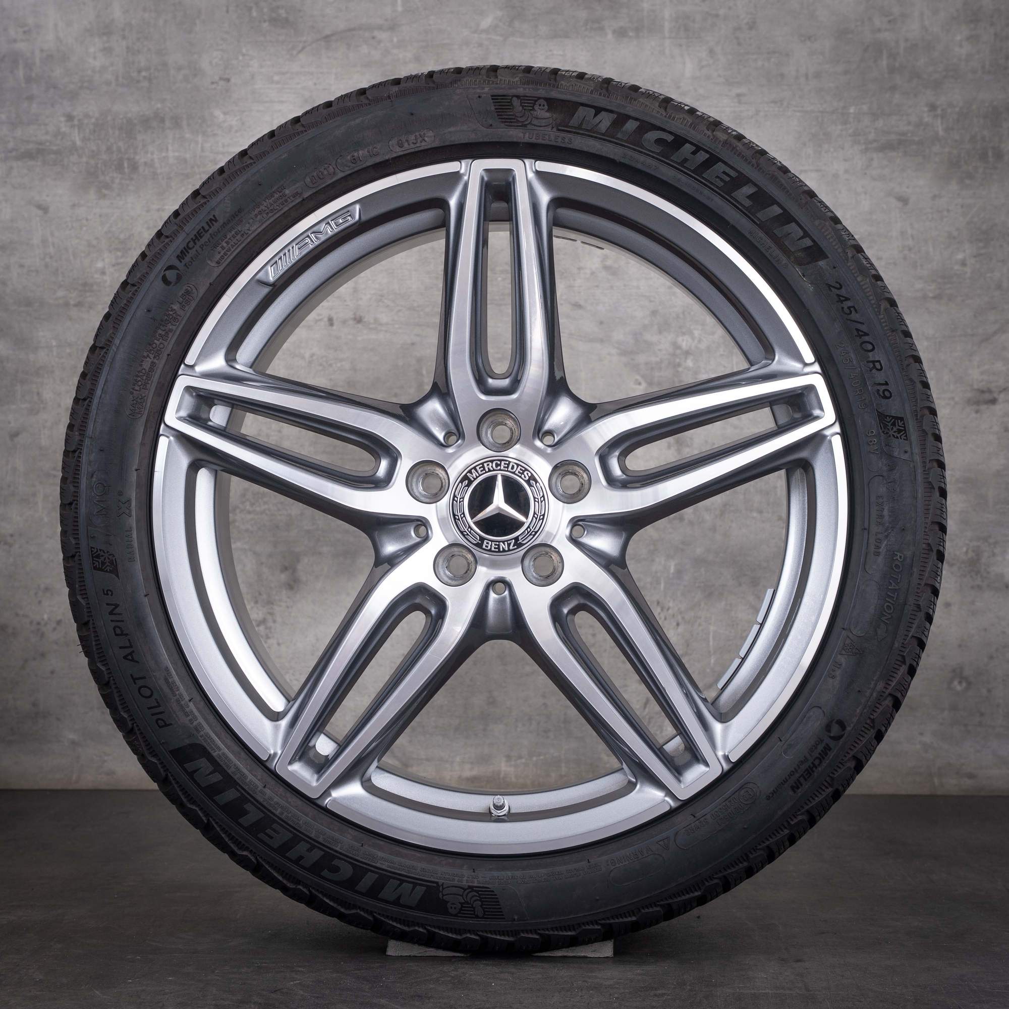 Original Mercedes Benz E-Klasse AMG Winterräder 19 Zoll W213 S213 C238 A238 Felgen A2134012000 himalaya grey front glanzgedreht