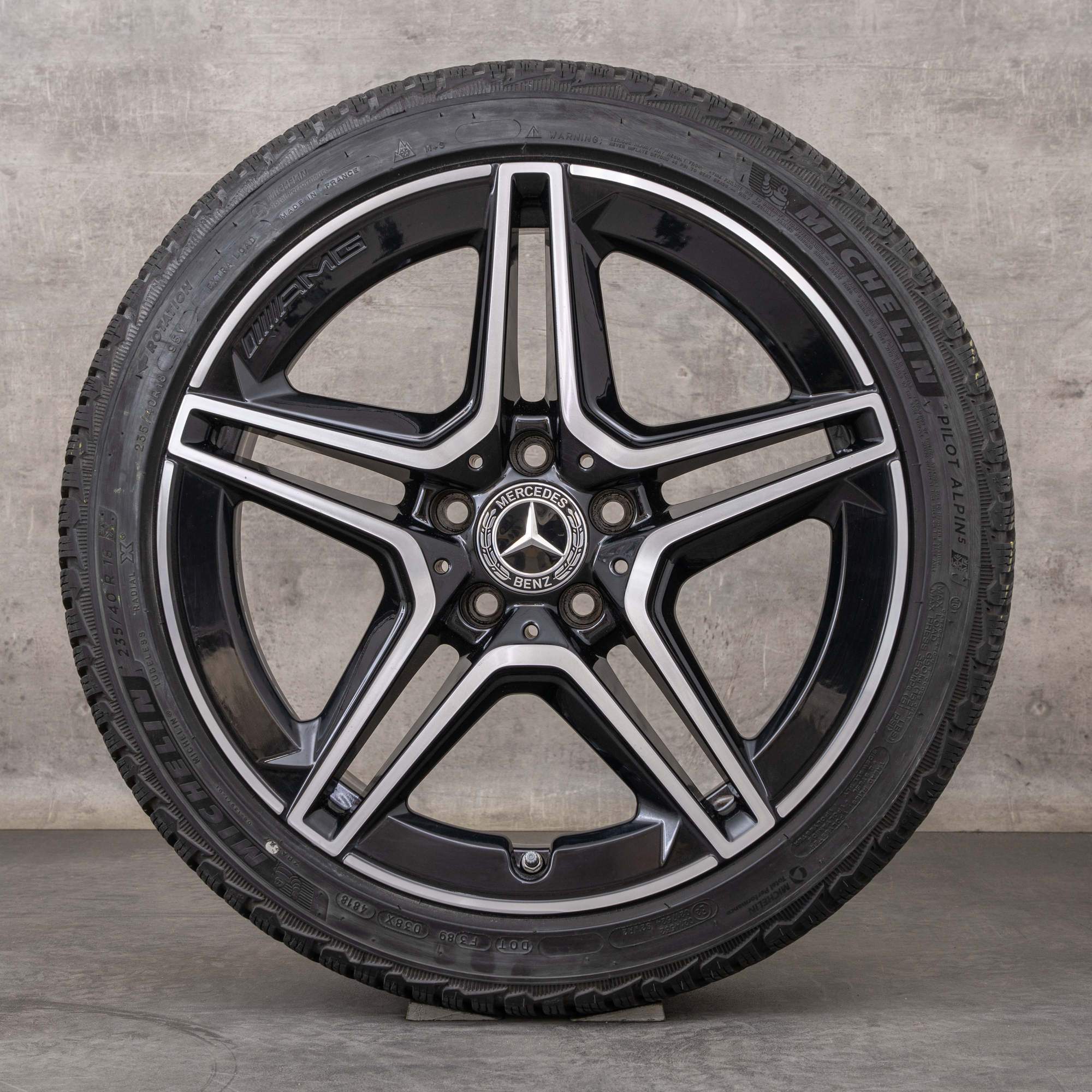 Oryginał Mercedes Benz Klasa A A35 AMG koła zimowe 18 cali W177 V177 felgi A1774011800 czarny polerowane