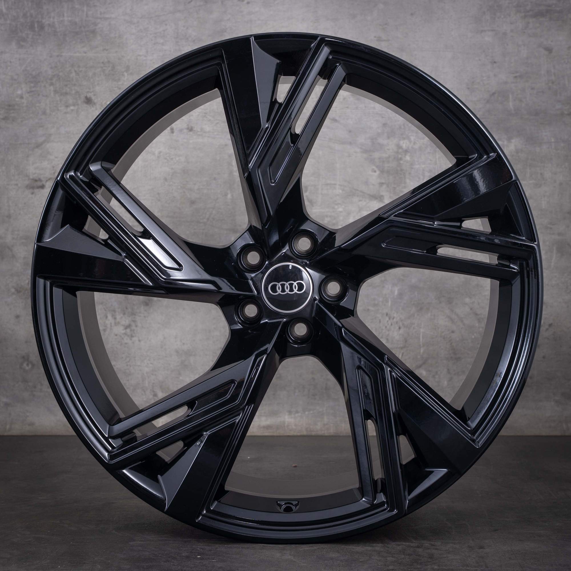 Original Audi RS6 RS7 Felgen 22 Zoll 4K C8 F2 Trapez 4K0601025BL schwarz glanz