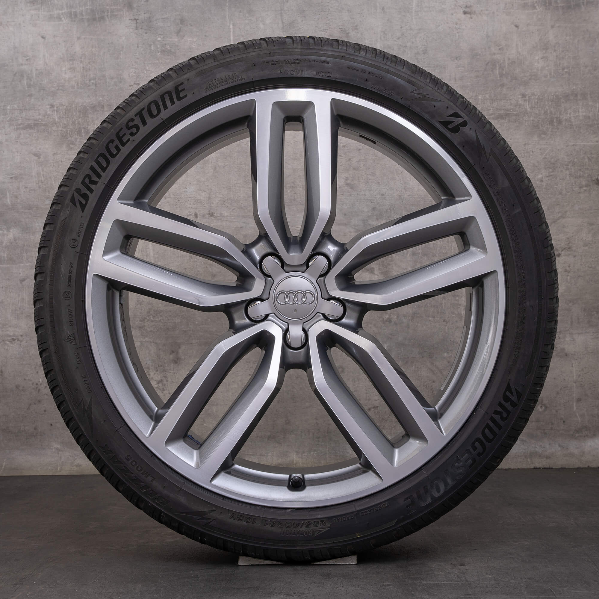 Originale Audi Q5 SQ5 vinterhjul 21 tommers 8R felger 8R0601025AM titanpolert