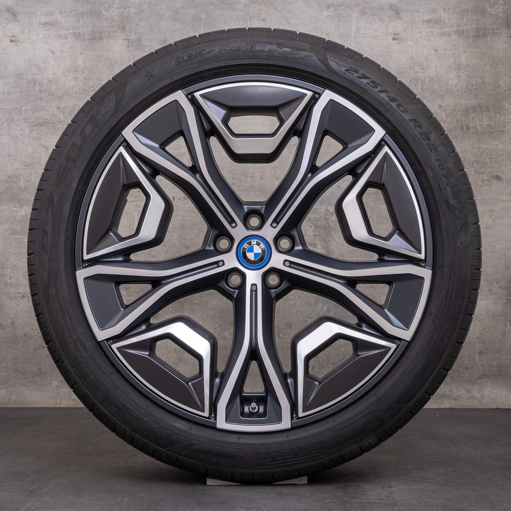 Originele BMW iX velgen 22 inch i20 zomerwielen styling 1021 5A02659 bicolor frozen midnight glossy gedraaid