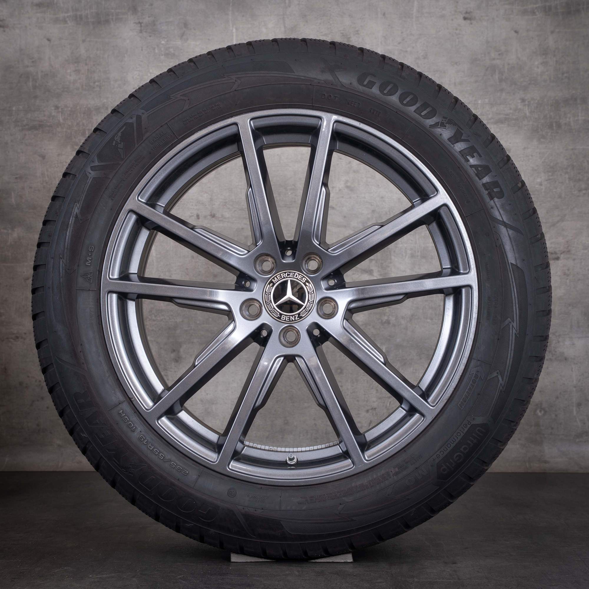 Roues hiver d'origine Mercedes-Benz EQE 19 pouces SUV X294, référence A2944010400, couleur « tremolit grey » brillante - roue 2 sur 4