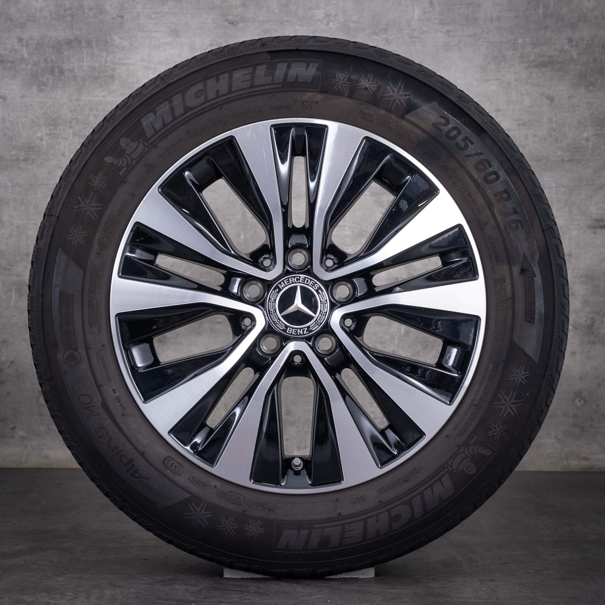 Original Mercedes Benz A B Klasse CLA Winterräder 16 Zoll W177 V177 W247 X118 C118 Felgen A1774010000 schwarz glanzgedreht