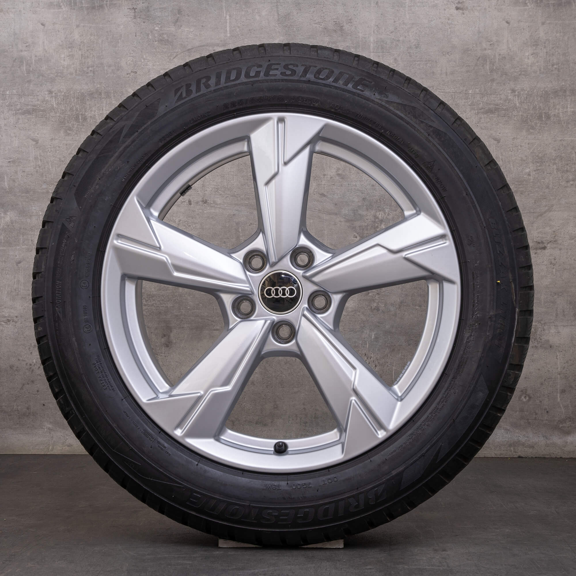 Original Audi A6 jante vară 18 inch 4K C8 4K0601025CE argintiu lucios