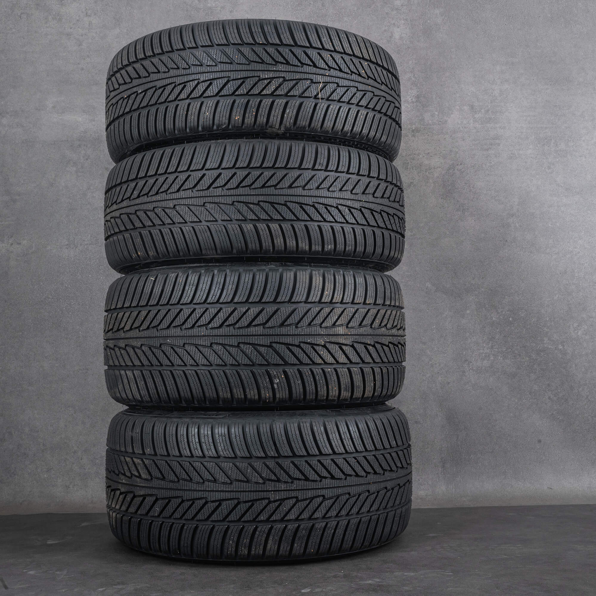 Oryginalne koła zimowe Porsche Taycan 21 cali 9J1 II Felgi 9J1601025BC 9J1601025BD czarny mat NOWE