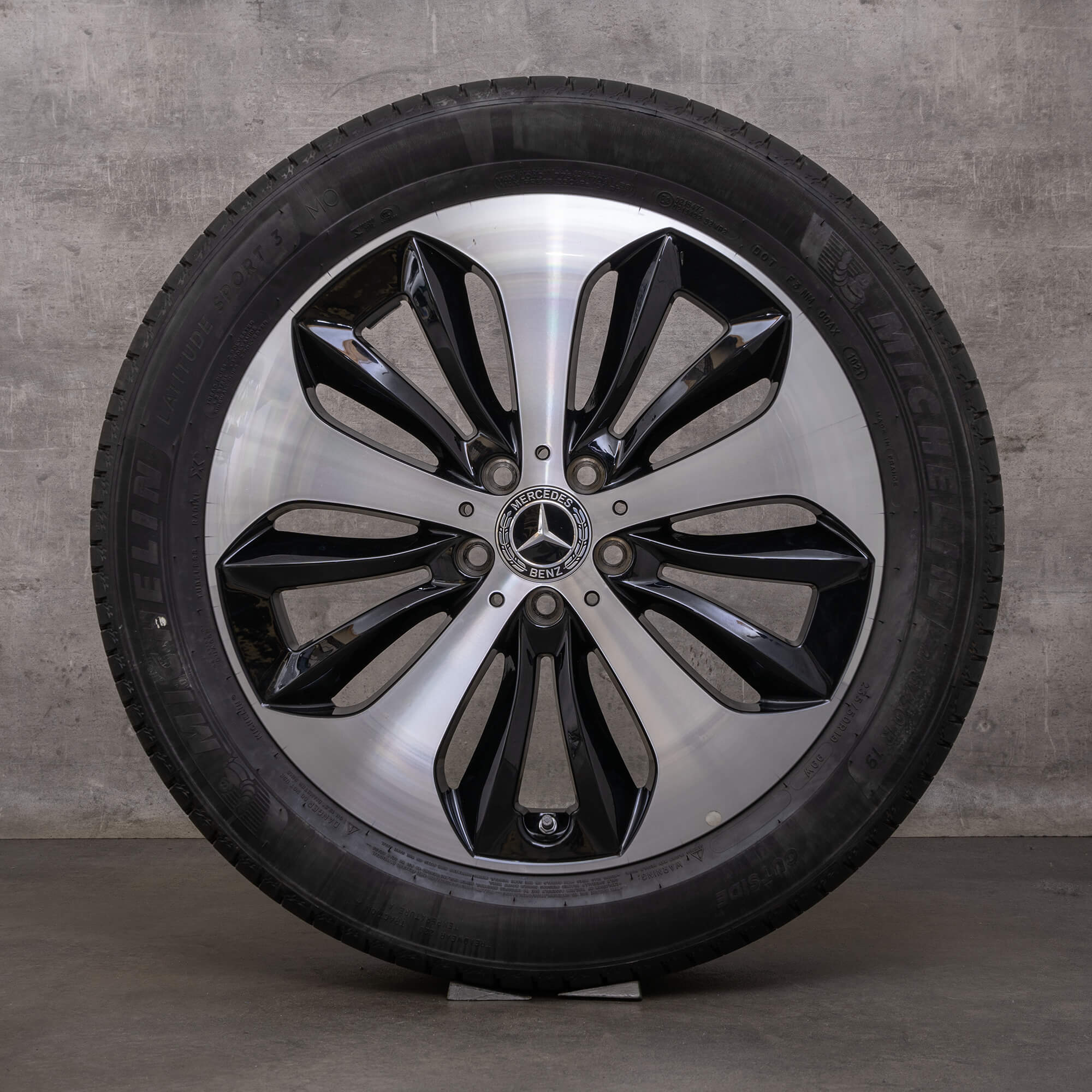 Orijinal Mercedes Benz GLA GLB kış jant lastikleri 19 inç H247 X247 jantlar A2474013600 siyah parlak tornalanmış