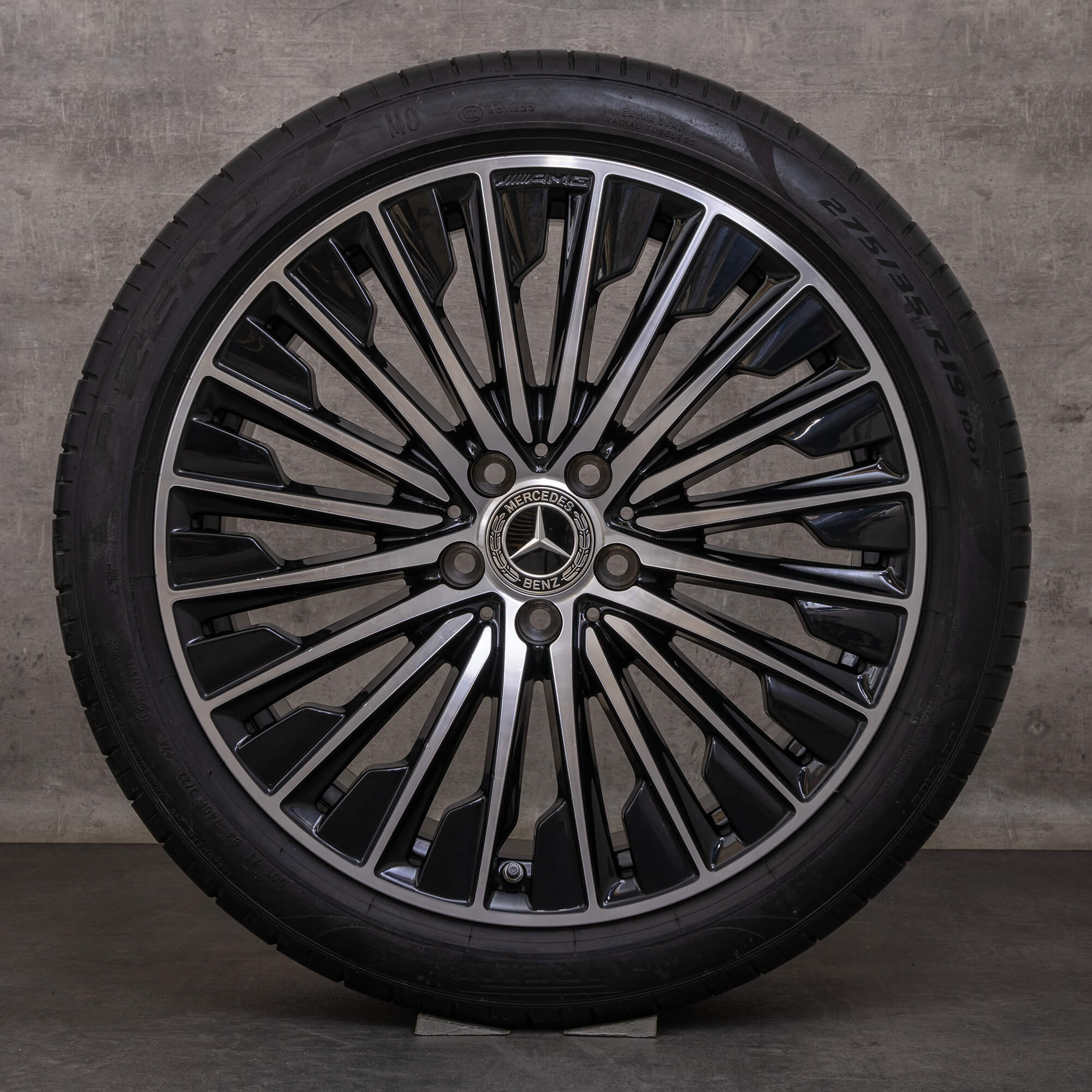 Oryginalne koła zimowe Mercedes Benz CLE AMG 19 cali C236 A236 Felgi A2364011900 A2364012000 czarne Polerowane