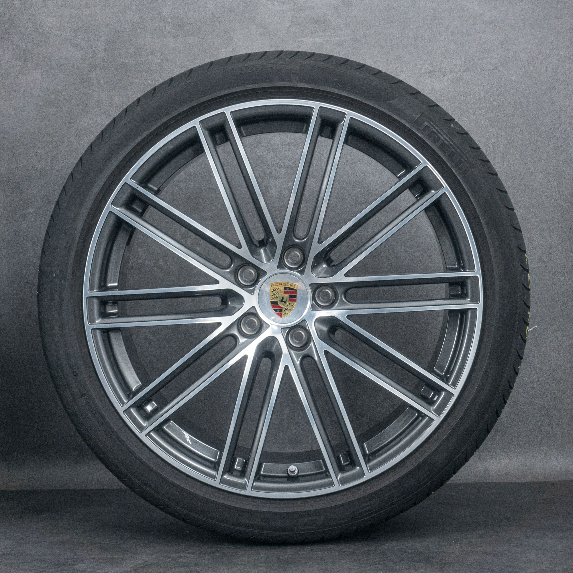 Alkuperäiset Porsche Cayenne talvirenkaat 22 tuuman 9YA E3 Turbo IV vanteet 9Y0601025BR 9Y0601025BS musta kiiltävästi.