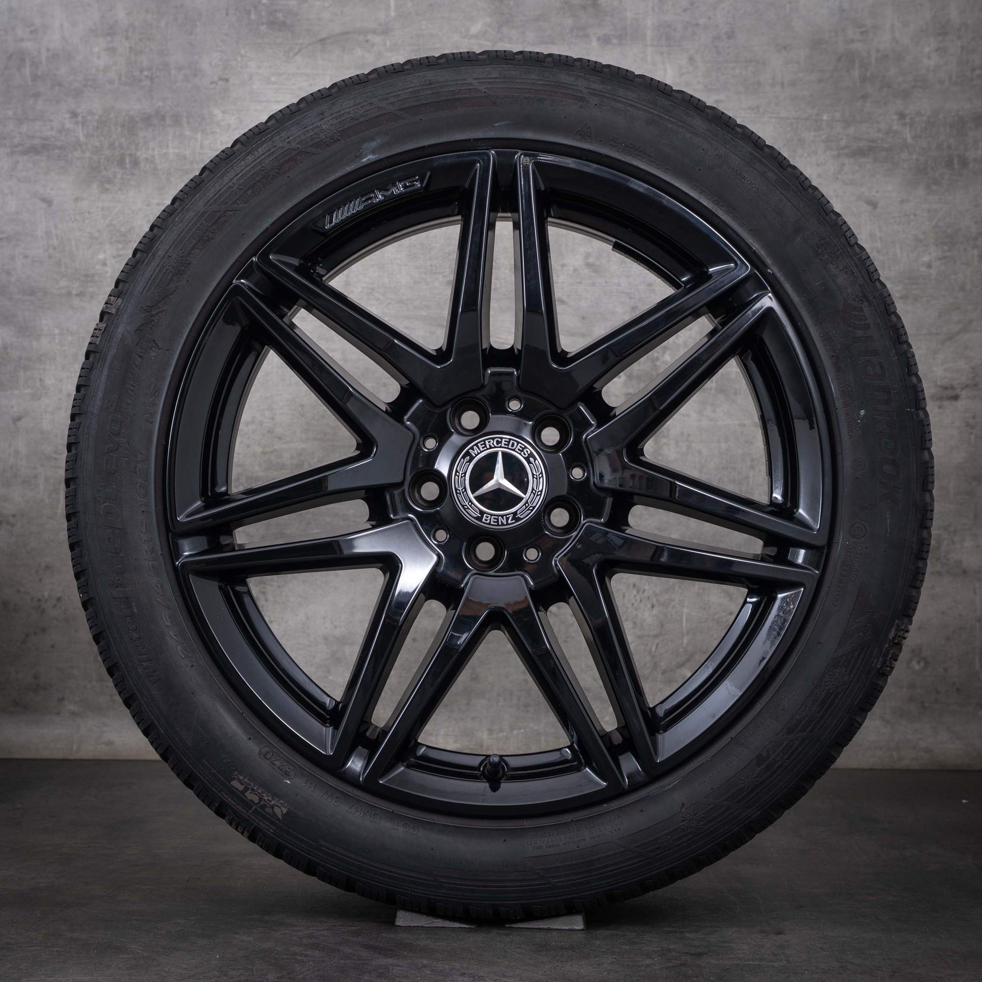 Originální zimní kola Mercedes-Benz Třídy V AMG, 19 palců, disky W447, A4474015100, lesklá černá