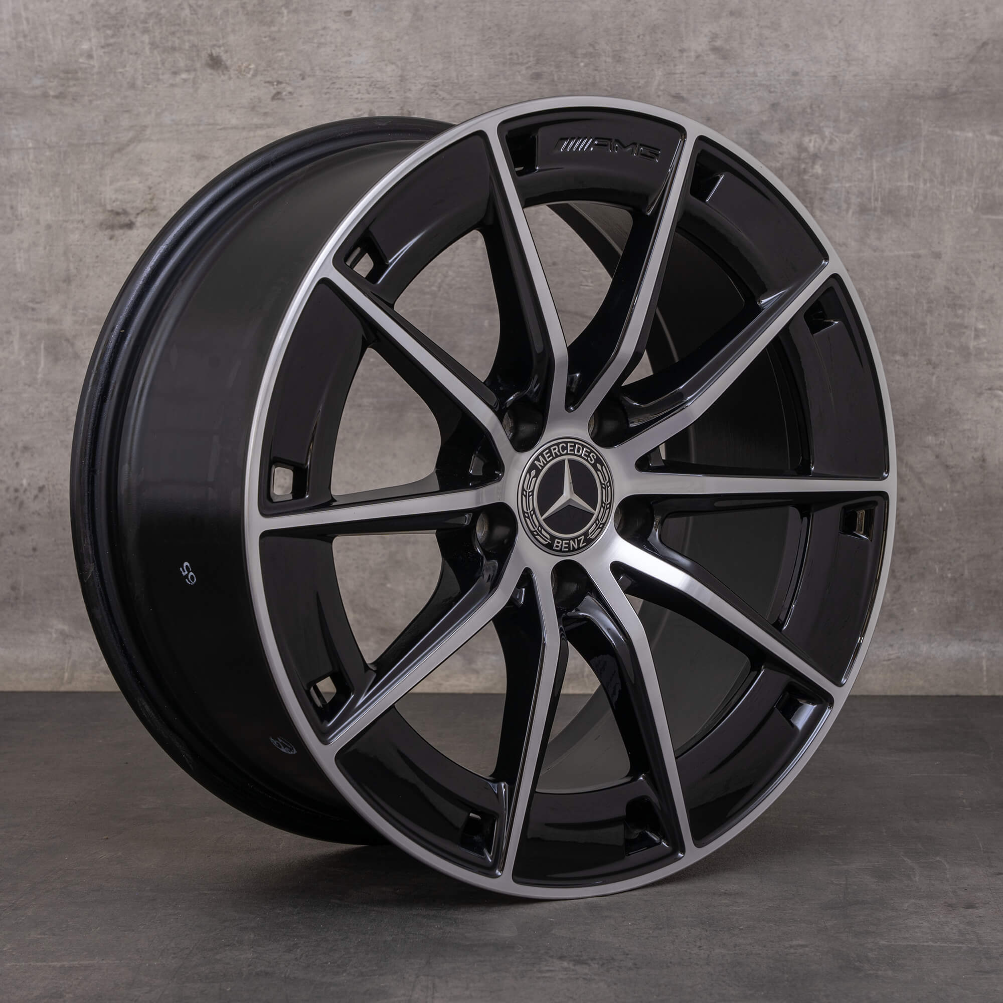 1x originali Mercedes Benz A-Class A35 AMG 4Matic ruota 19 pollici W177 V177 A1774014300 nero lucido girato