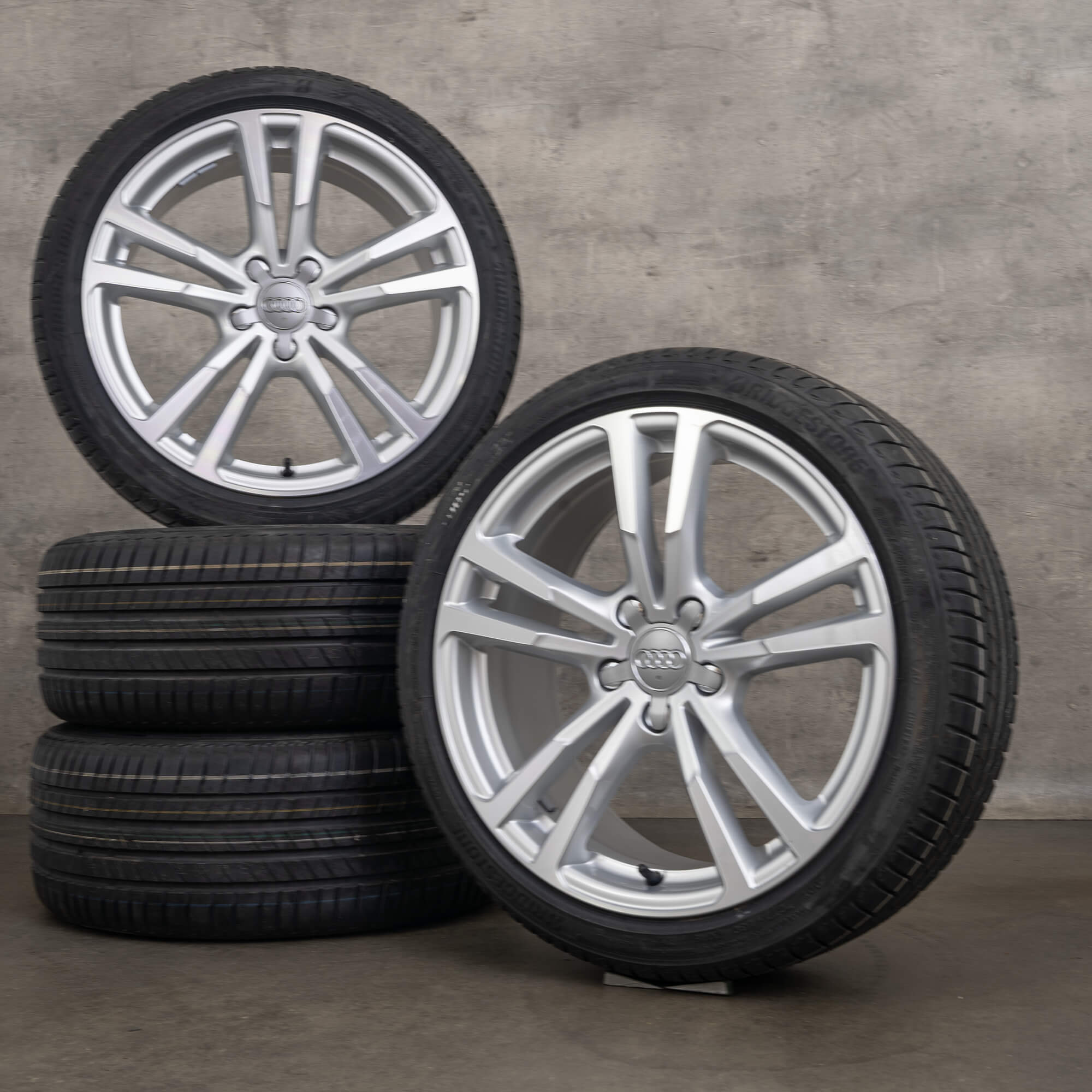 OEM Audi A3 S3 wheels 18 inch 8V sedan summer 8V0601025BC silver glossy new