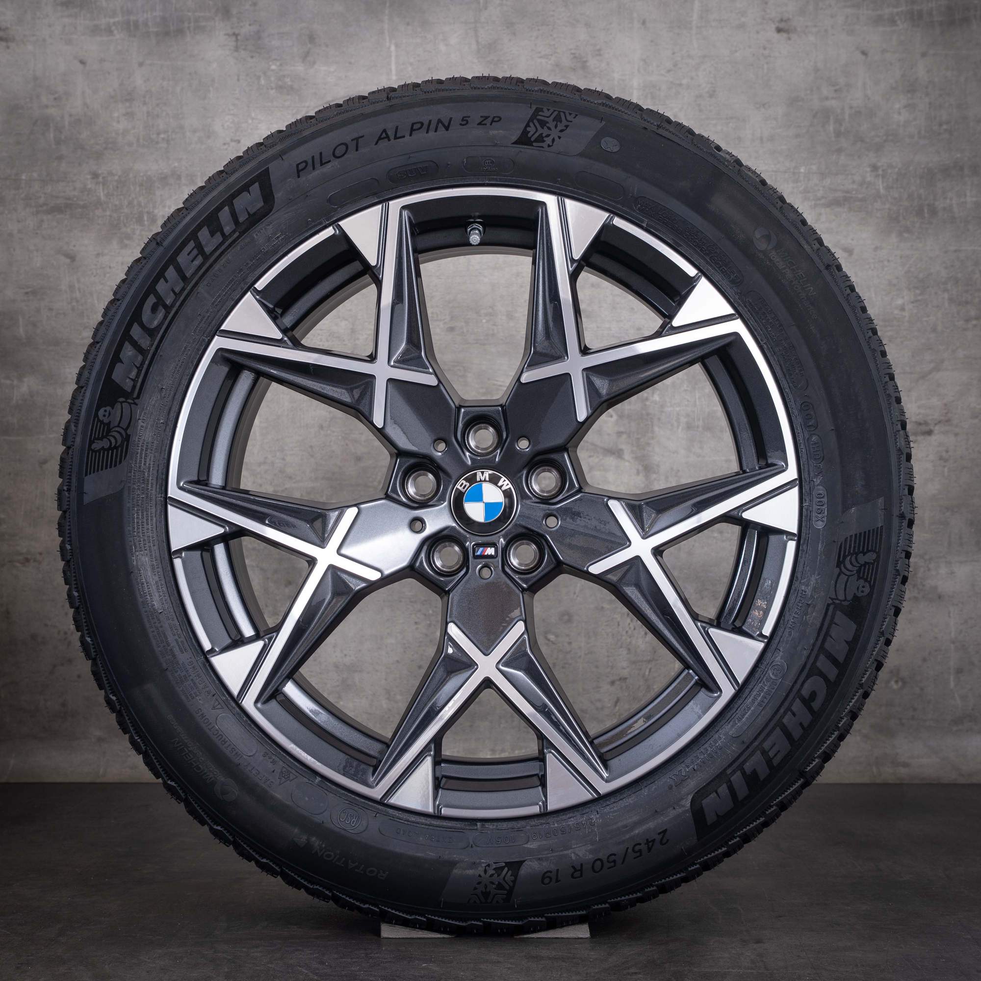OEM BMW 7 Series i7 X3 winter wheels 19inch G70 G45 rims styling 1035 M 5A6F100 midnight gray diamond cut front new
