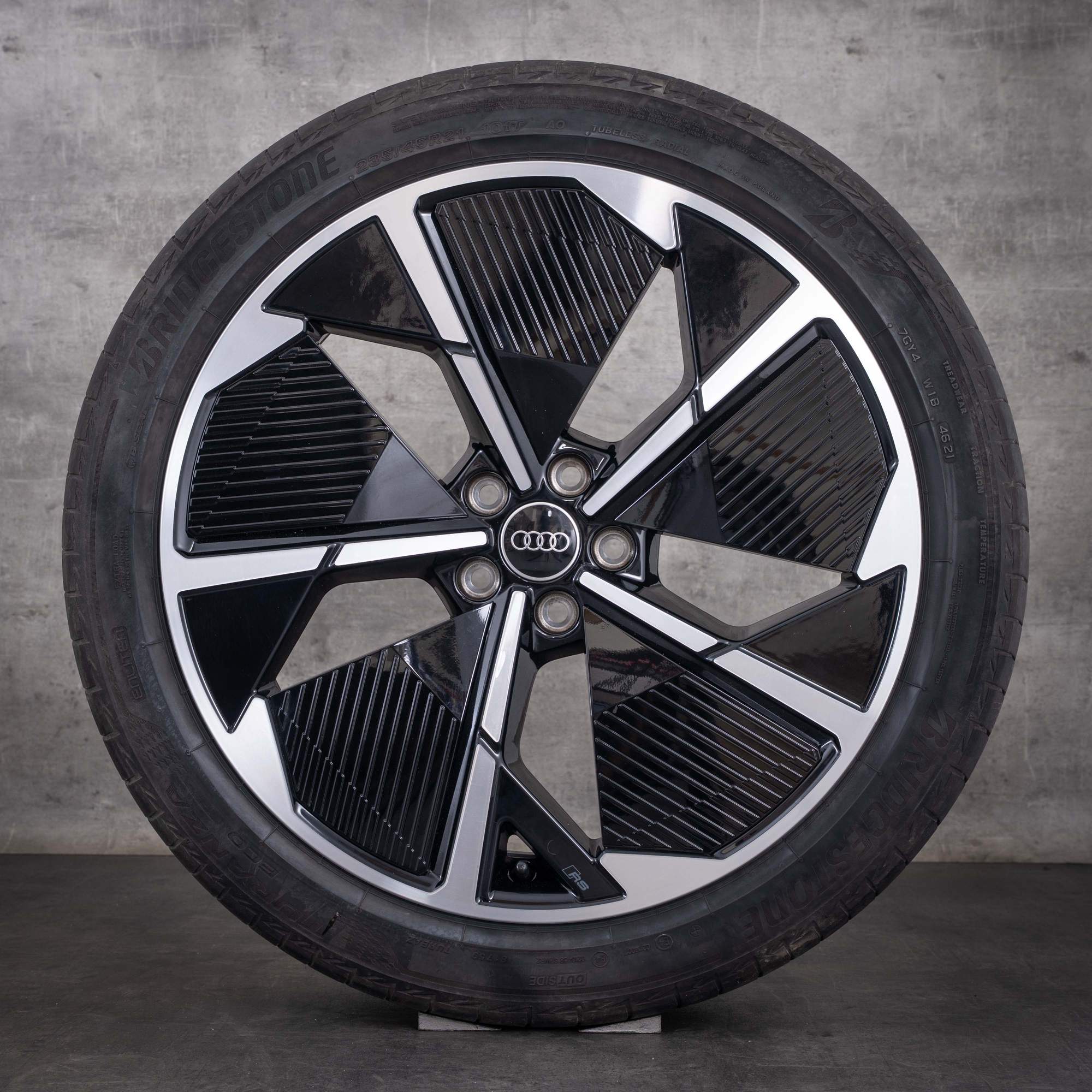 Originale Audi Q4 e-tron & Sportback-fælge 21 tommer FZ sommerhjul Rotor Aero 89A601025A 89A601025S sort diamond cut