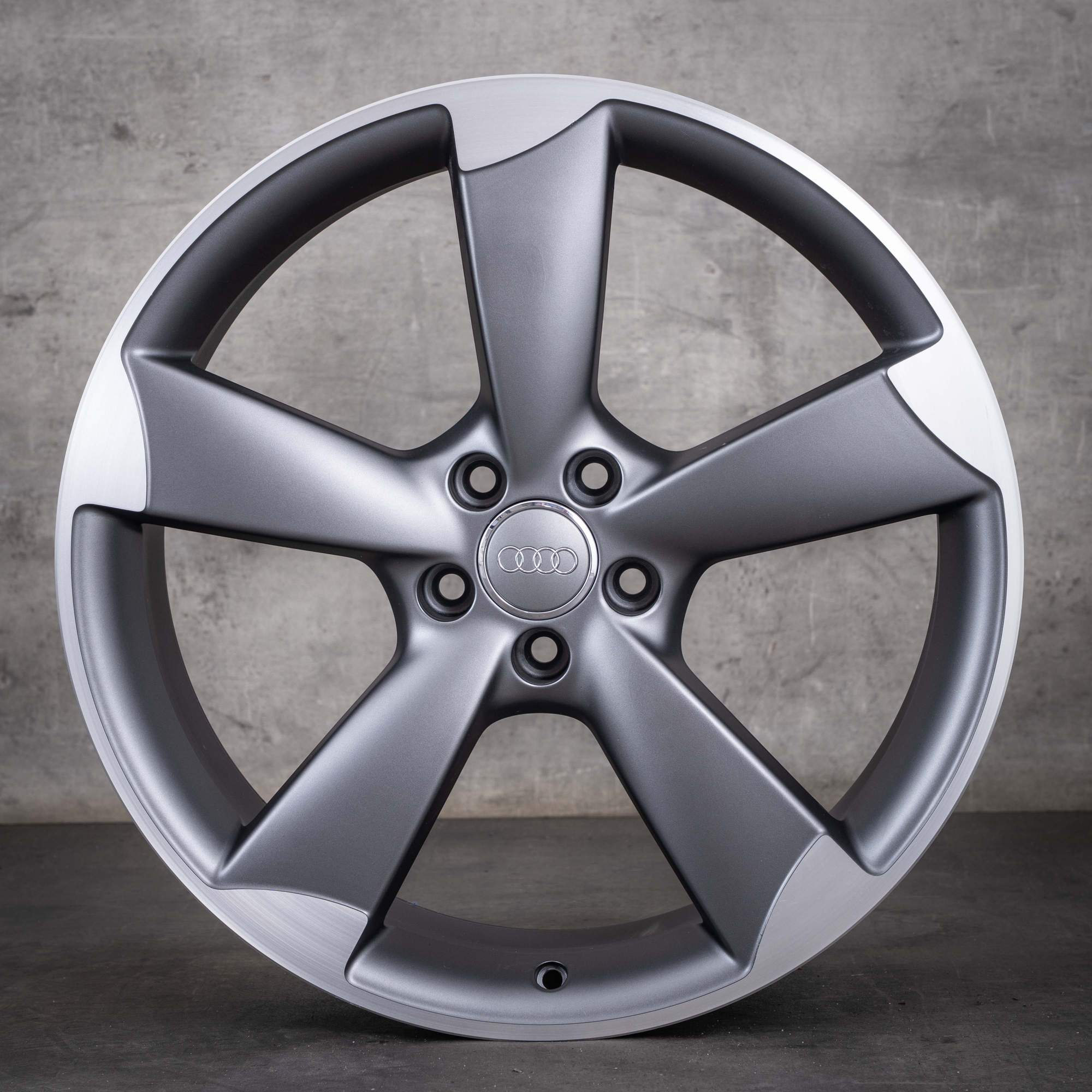 Oryginalne felgi do Audi A6 S6 20 cali 4G C7 Rotor 4G0601025AC tytanowe matowe z efektem diamond cut