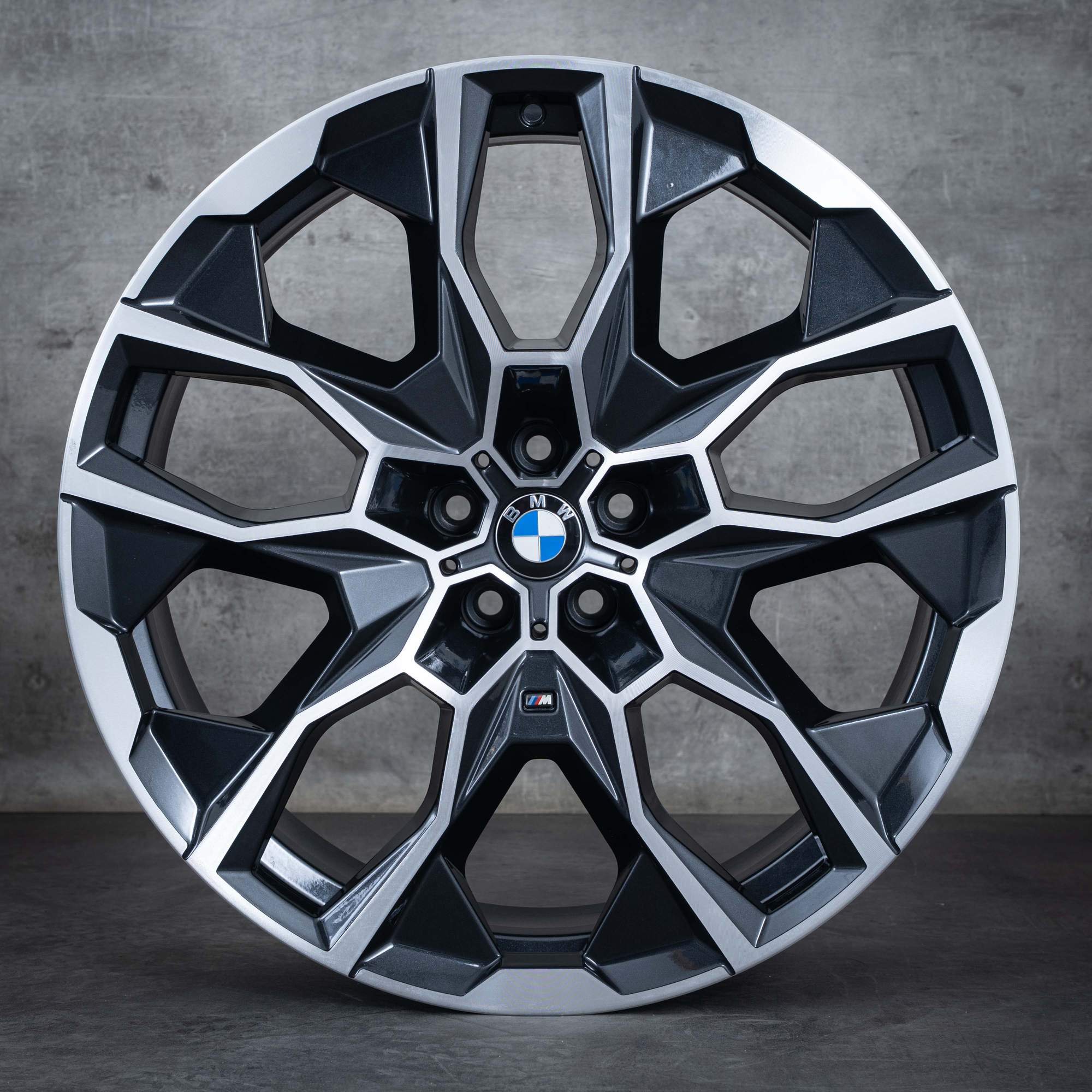 Originale BMW X7 felger 22 tommers G07 Styling 913 M 6895935 6895936 orbitgrey frontpolert dreid