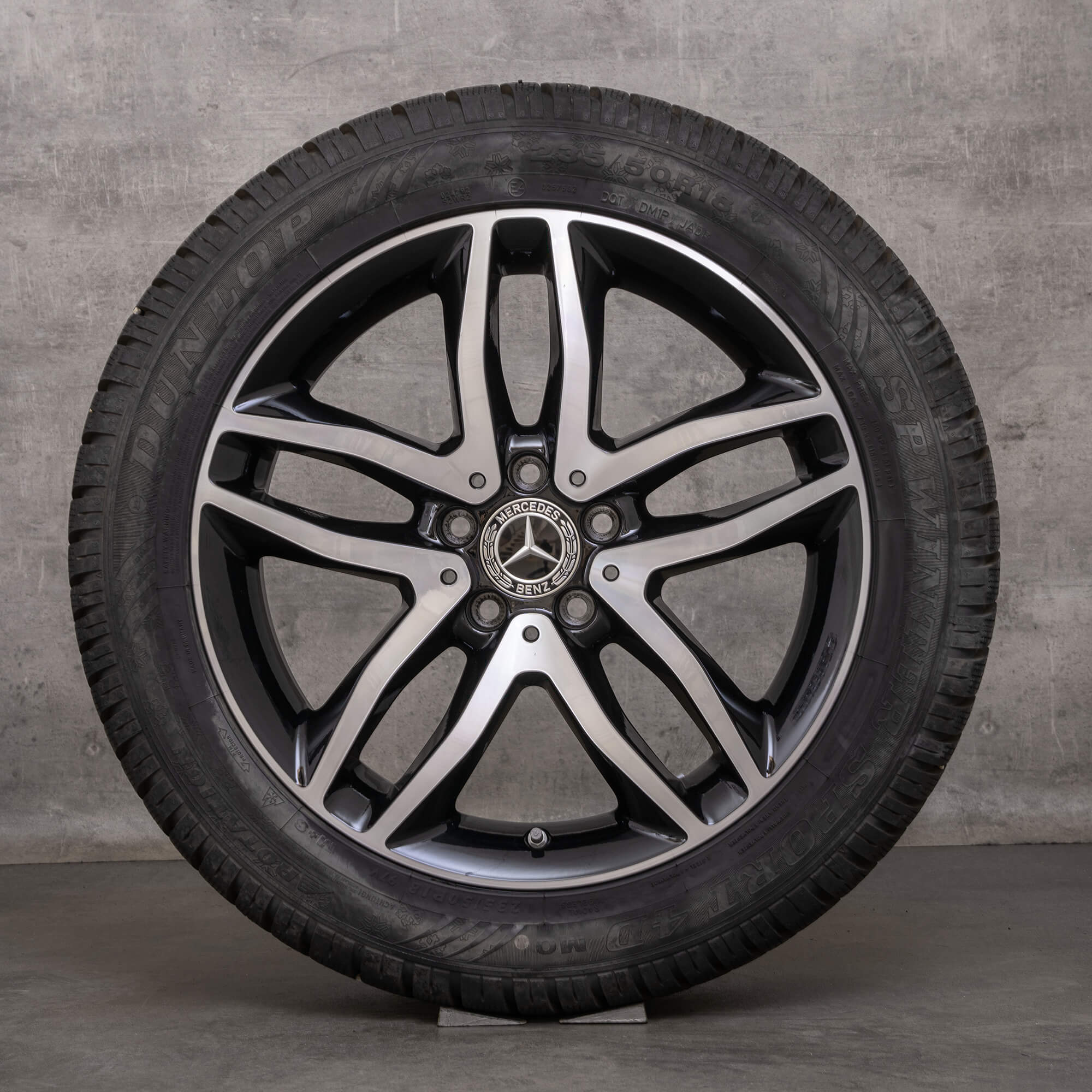 Original Mercedes Benz GLA Roues d'hiver 18 pouces X156 Jantes A1564010100 noir brillant