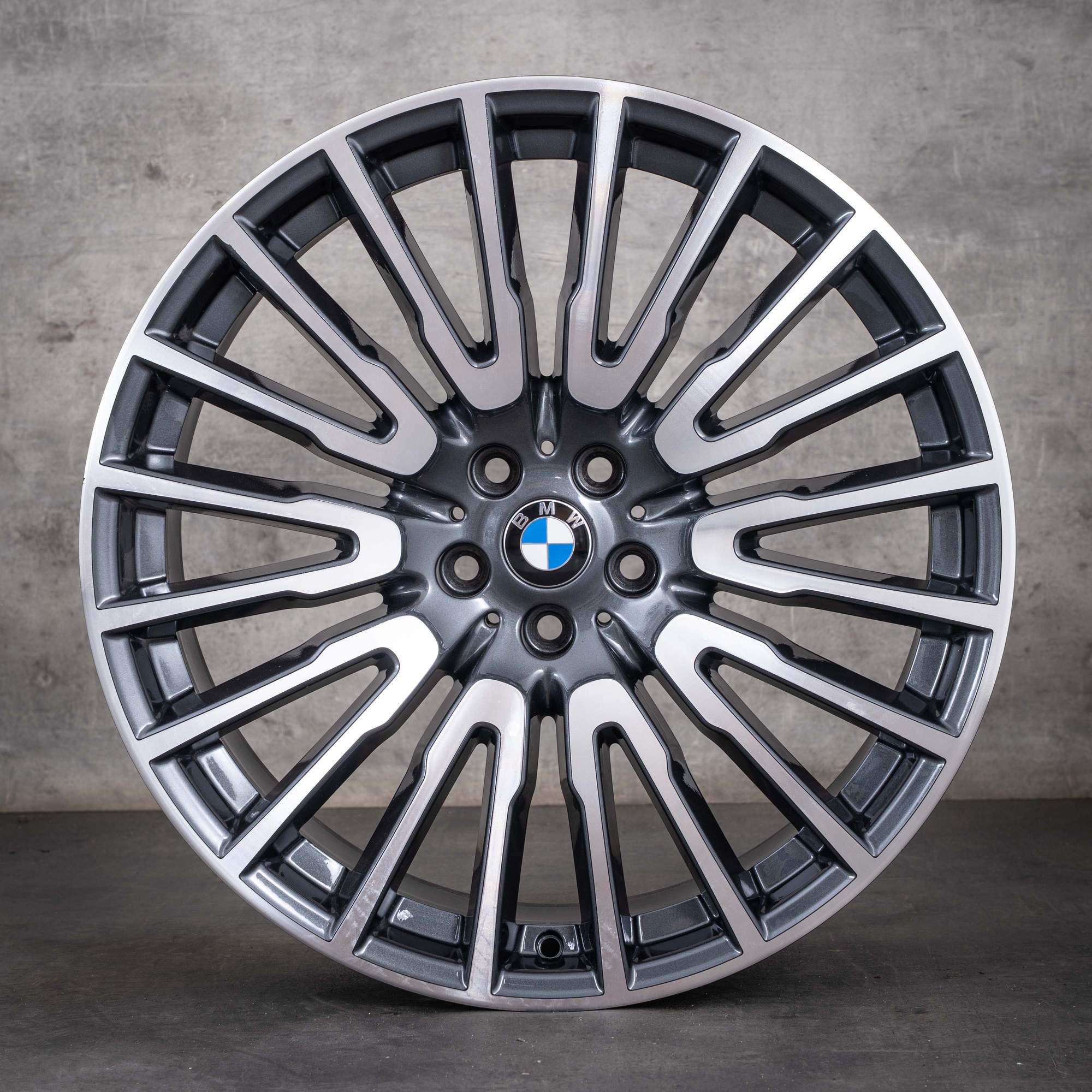 Oryginalne felgi BMW serii 6 i Serie 7 21 cali GT G32 G11 G12 stylizacja 629 6863112 6863113 kolor orbit grey diamond cut