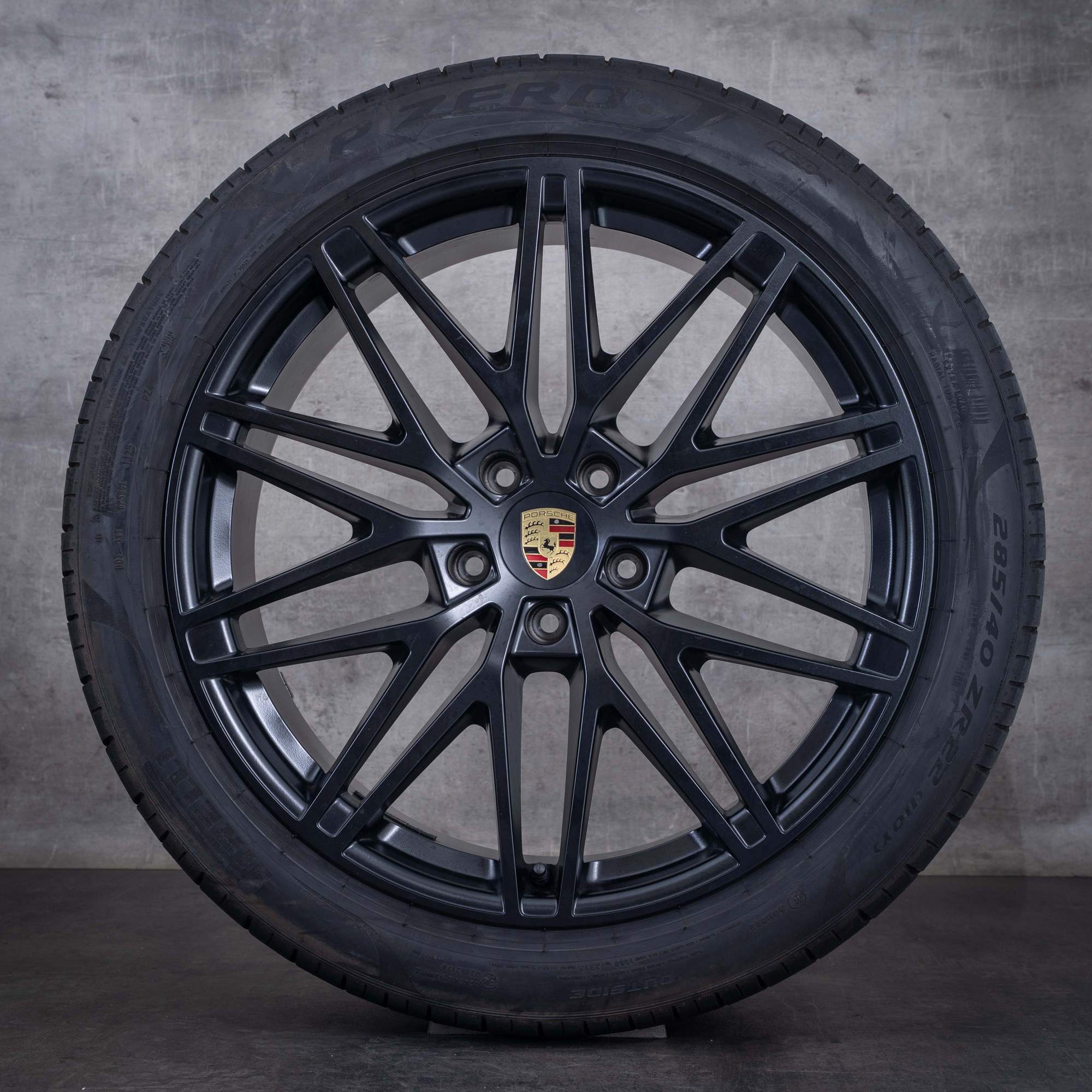 Original 22 Zoll Porsche Cayenne Sommerräder Coupe E3 9Y RS Spyder Felgen 9Y3601025BH 9Y3601025BJ schwarz matt