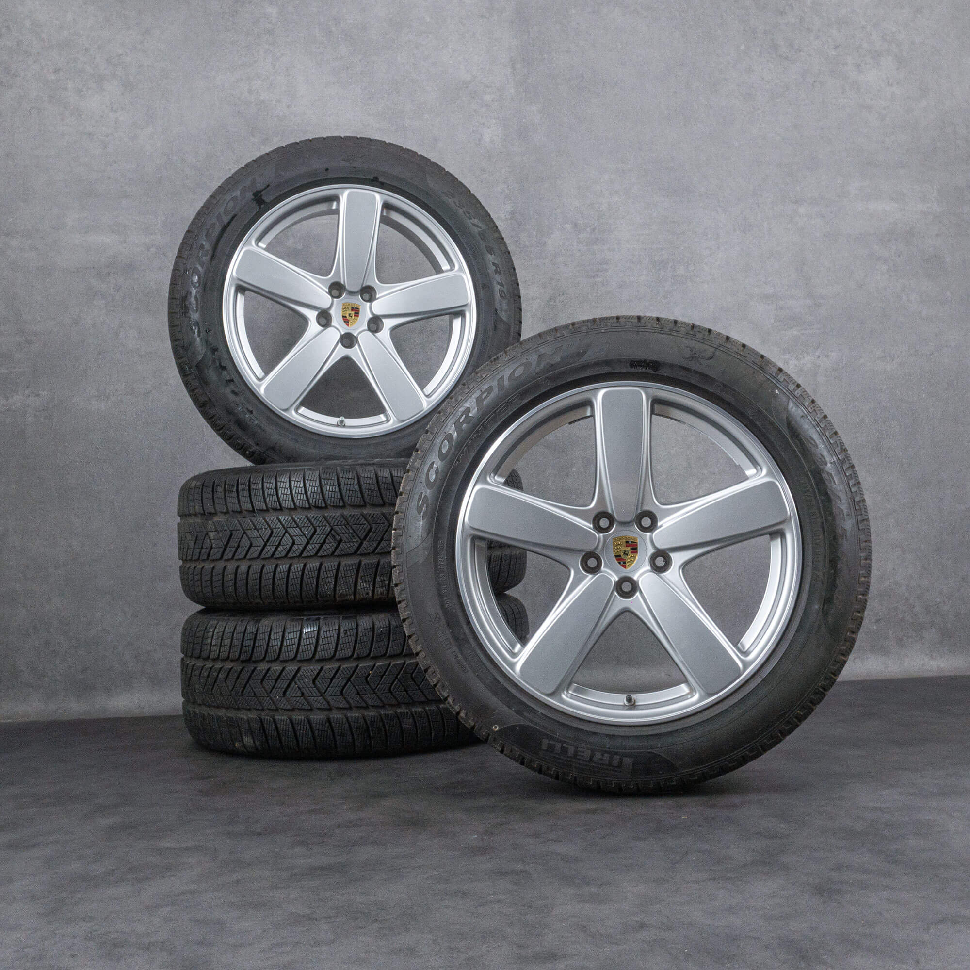 Originální 19 palcové disky Dunlop Winterrder GT Silver pro Porsche Macan II
