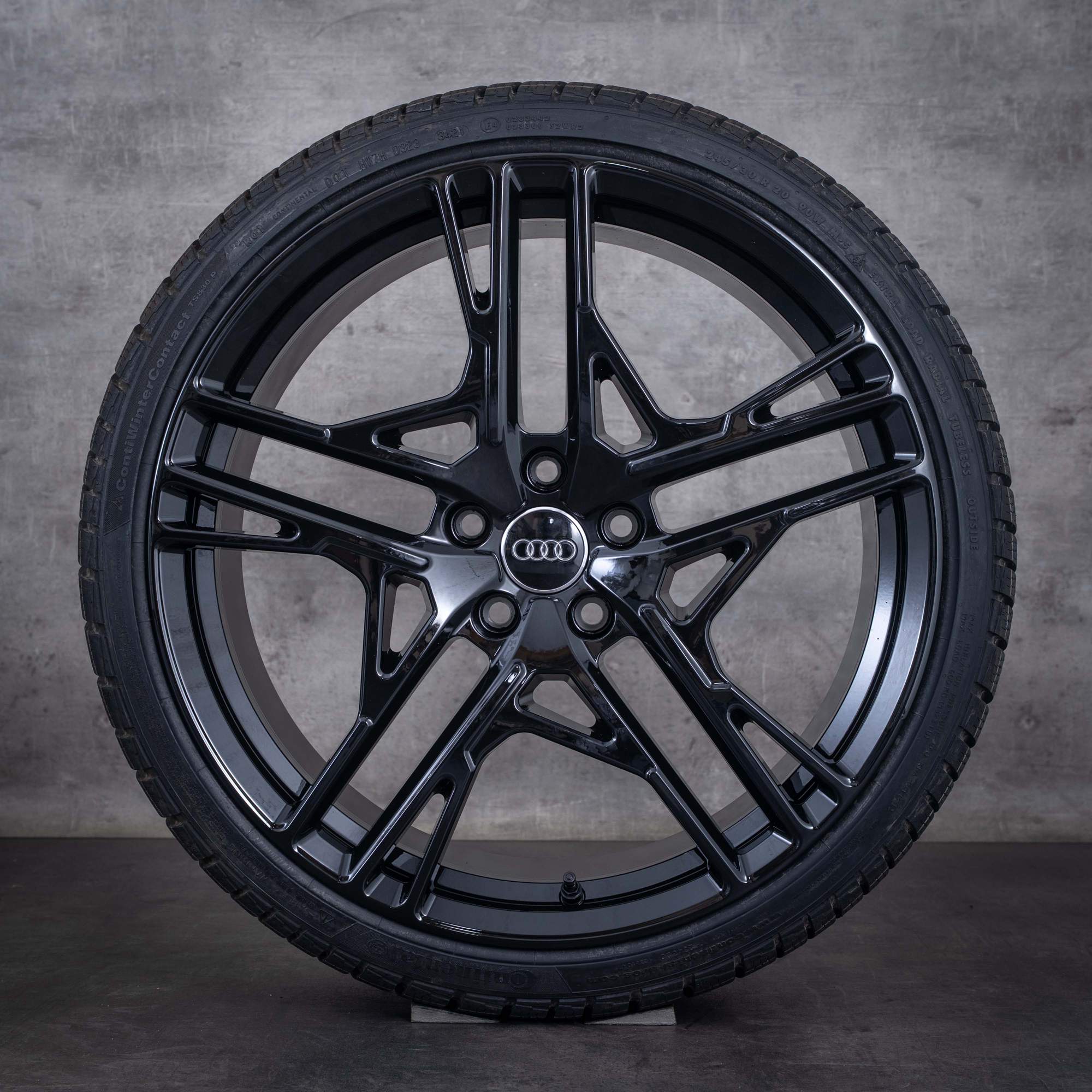 Original Audi R8 Winterräder 20 Zoll 4S Felgen 4S0601025AF 4S0601025AG schwarz glanz