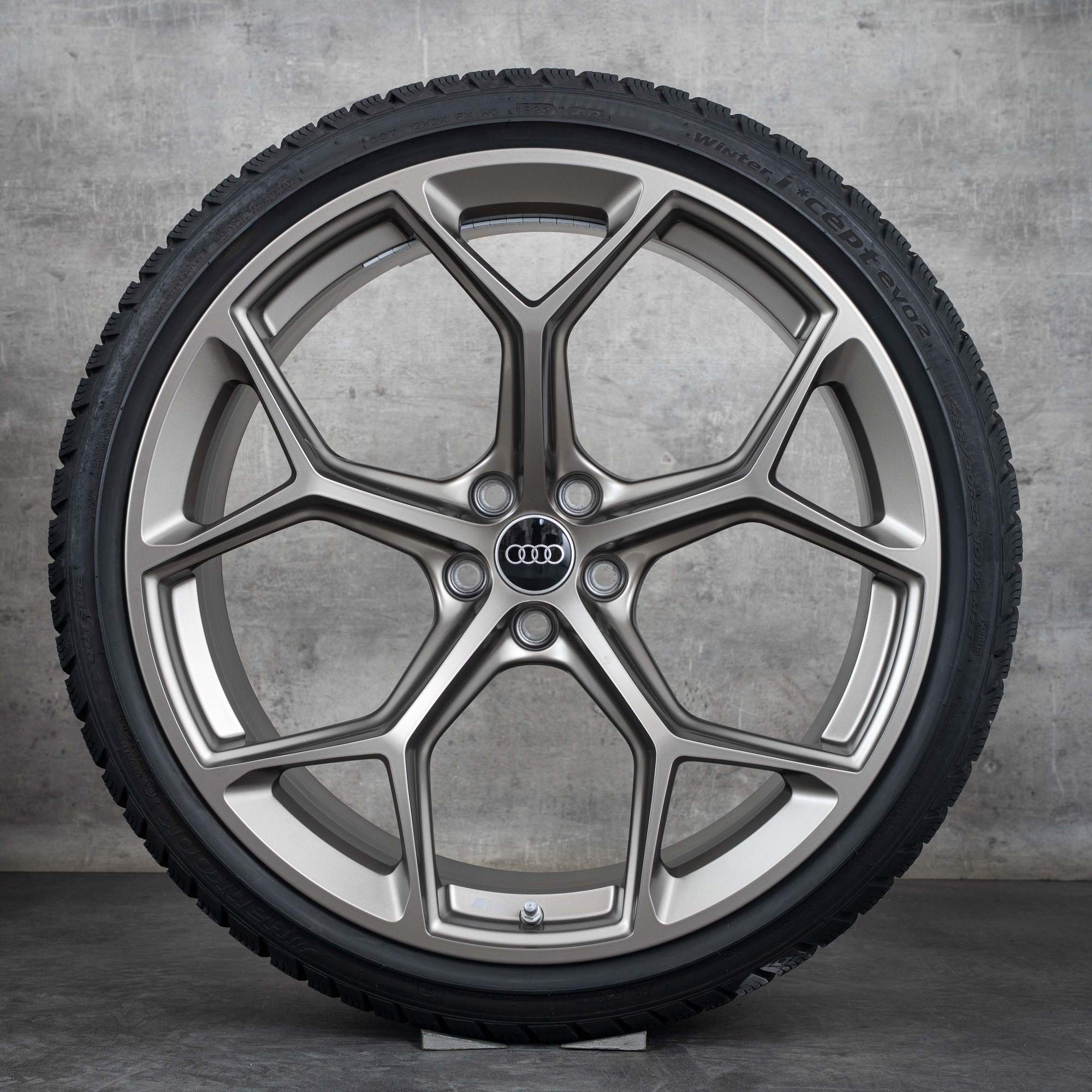 Orijinal Audi RS6 RS7 jantlar 22 inç 4K C8 yaz jant lastikleri performans petek tasarım 4K0601025BM galaksi saten mat