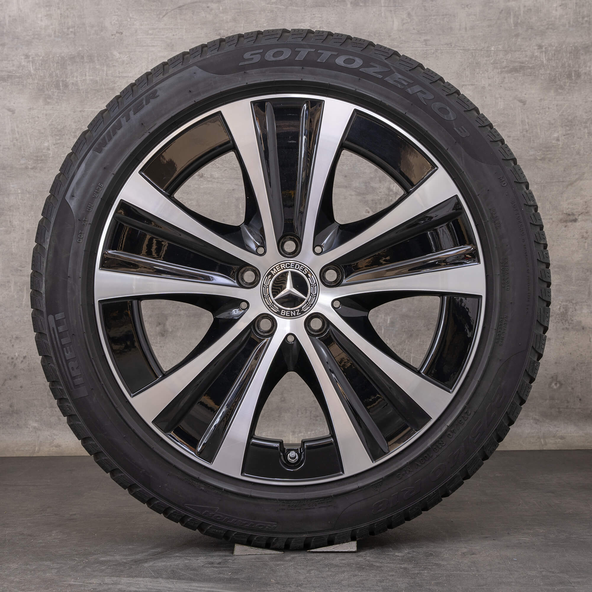 Alkuperäiset Mercedes Benz E-sarjan talvirenkaat 18 tuuman W213 S213 C238 A238 vanteet A2134013700 A2134015300 musta kiillotettu käännetty