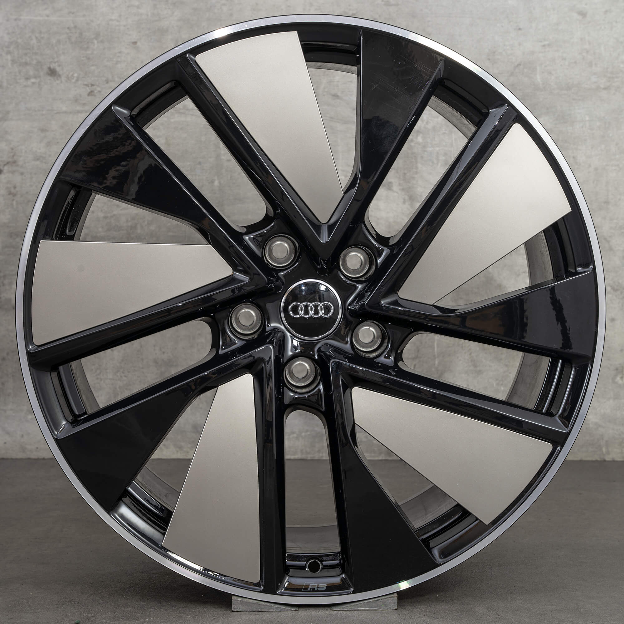 Audi 21 tommer fælge e-tron GT RS 4J3601025J 4J3601025K aluminiumsfælge