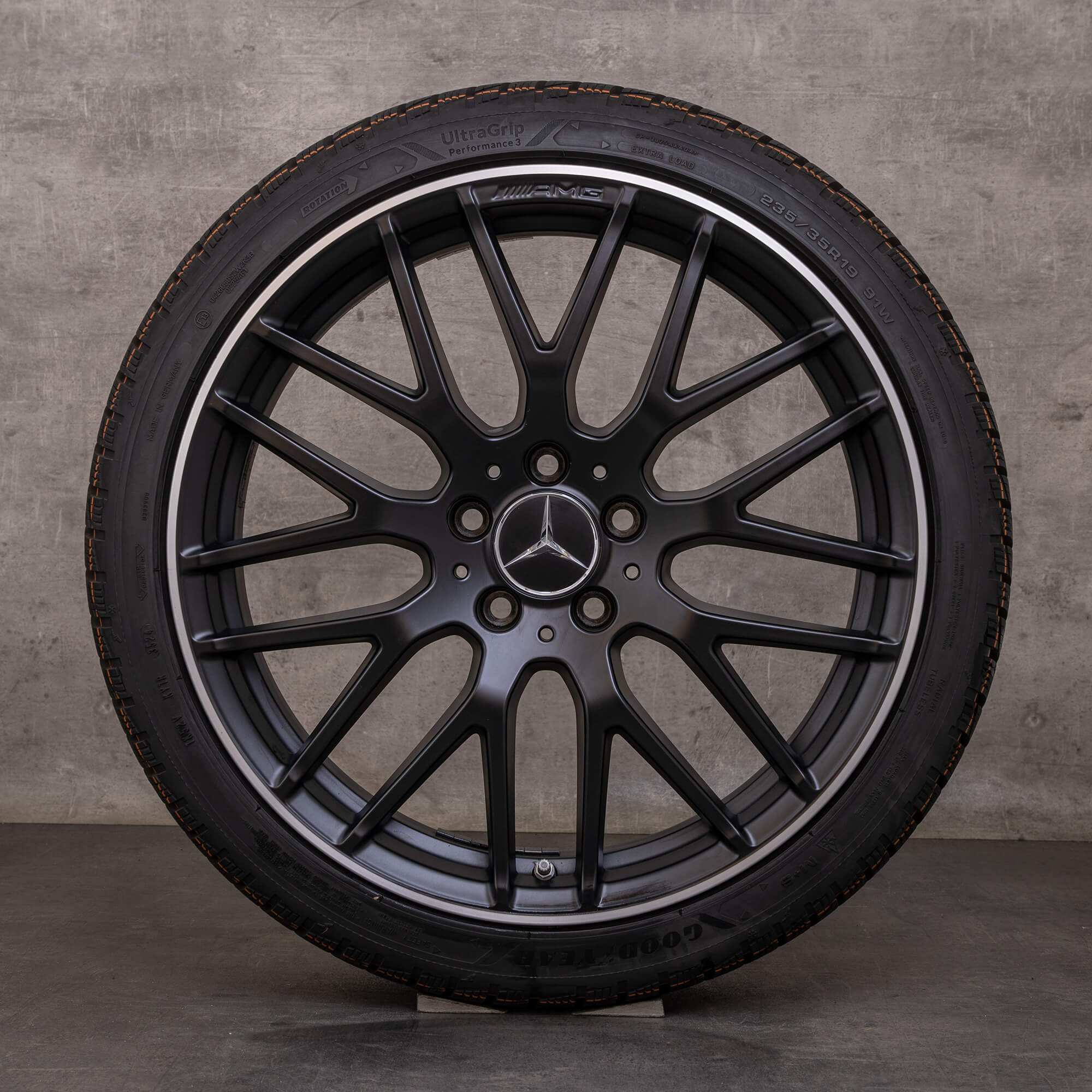 Alkuperäiset Mercedes Benz A-sarjan A45 CLA 45 AMG vanteet 19 tuuman W176 C117 X117 kesäpyörät A1764010900 musta matta kiillotettu