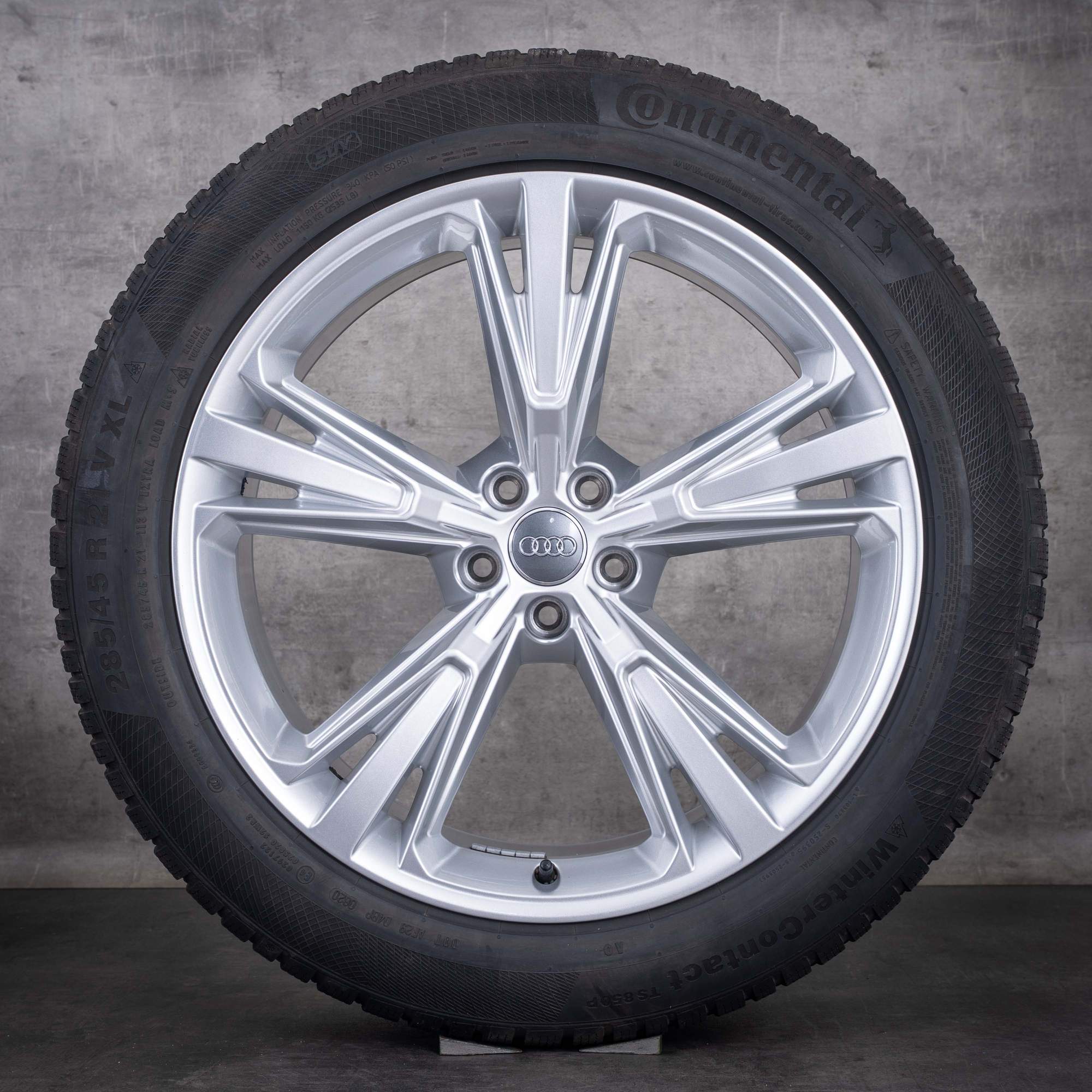 Alkuperäiset Audi Q8 SQ8 -talvirenkaat 21 tuumaa 4M8-vanteet 4M8601025H hopea