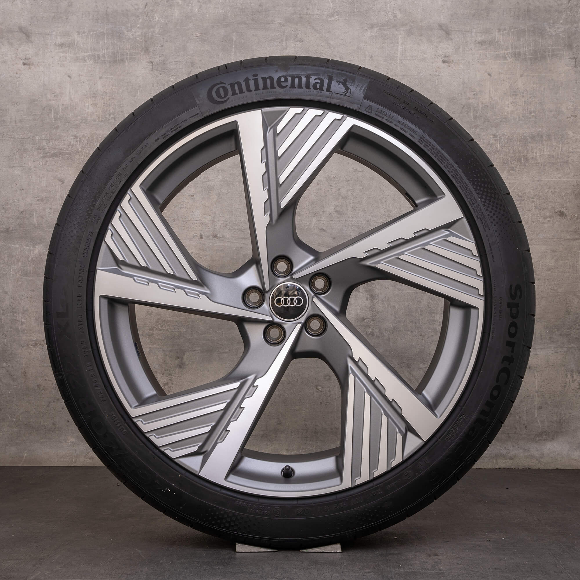 Oryginał Audi Q8 e-tron felgi 22 cale GEN GEA & Sportback koła letnie 4KE601025B tytan mat polerowane
