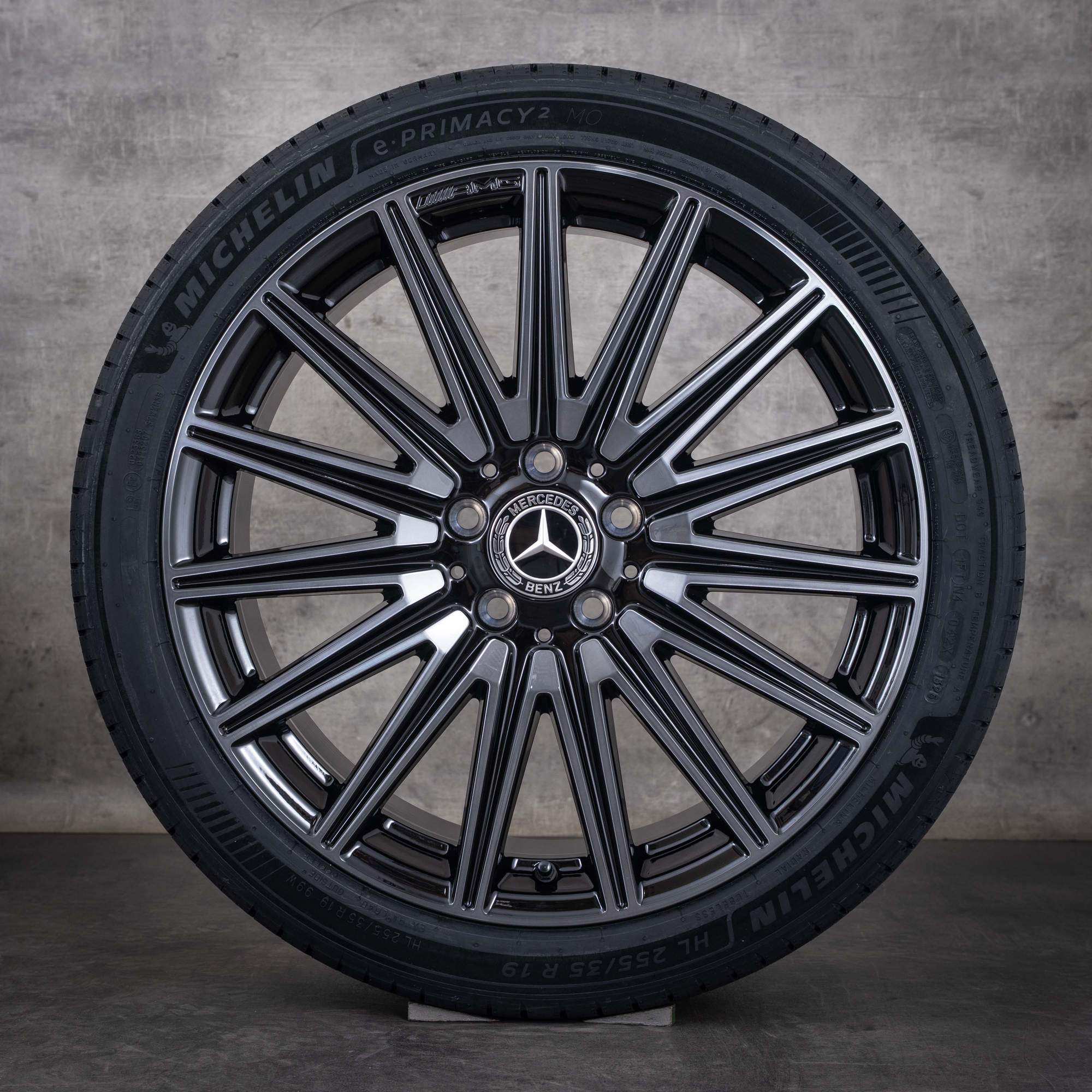 Originale Mercedes-Benz CLA EQ AMG-fælge 19 tommer X174 C174 250+ 350 4Matic fælge med sommerdæk A1744014400 A1744014500 sort, poleret NY