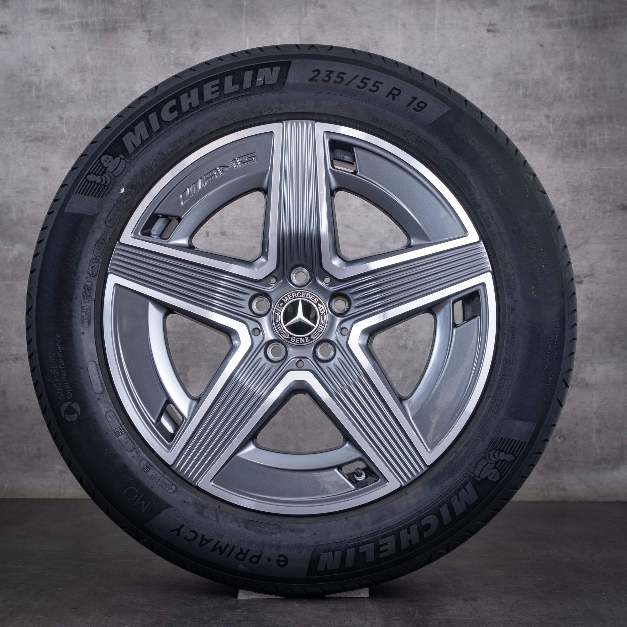 OEM Mercedes-Benz GLC AMG winter wheels 19inch X254 C254 rims A2544010400 Himalaya Gray Front diamond cut