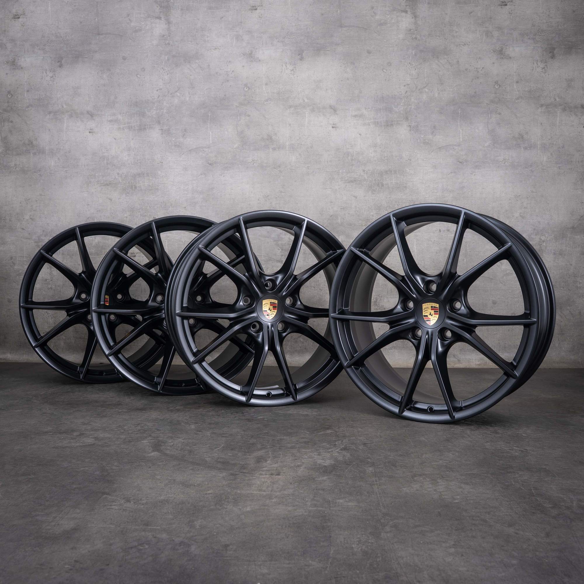 Oryginalne felgi Porsche 991 II 20 cali Carrera 4 i S GTS 99136271000 99136276003, matowa czerń