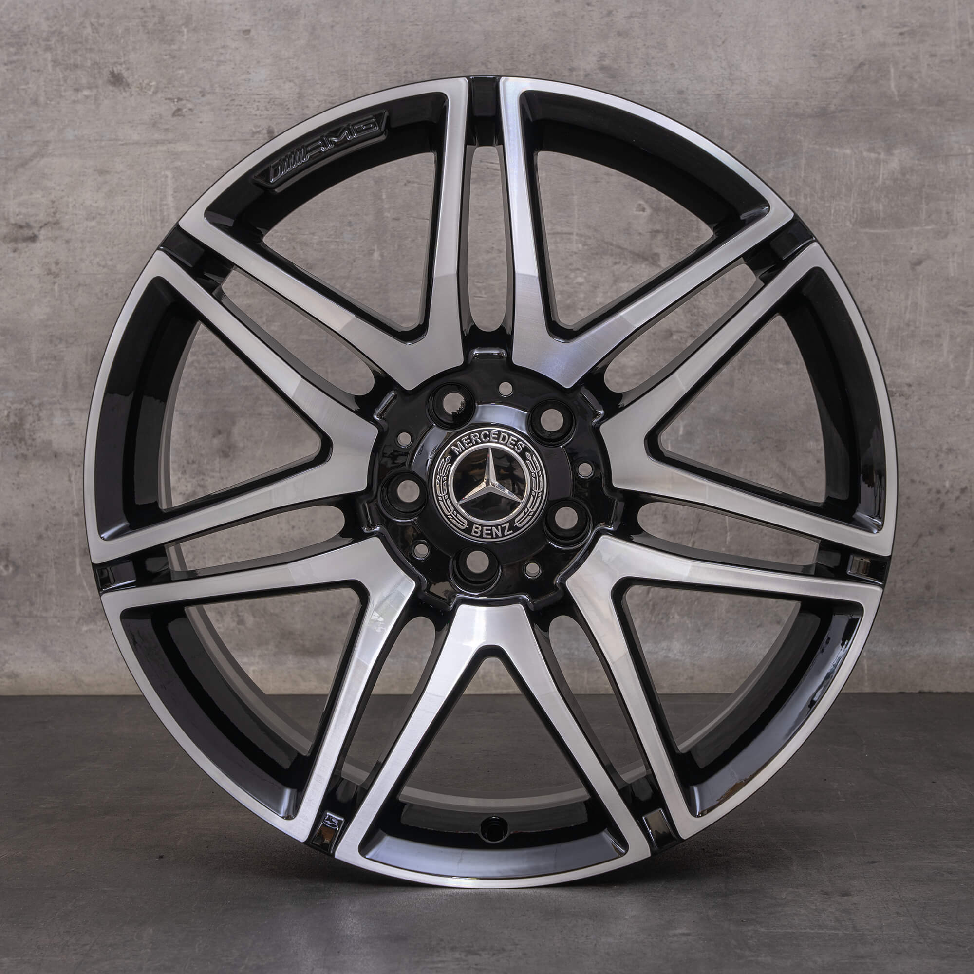 Orijinal E-Serisi AMG jantlar 19 inç C207 A207 A2124014702 siyah yüksek parlaklıkta tornalanmış