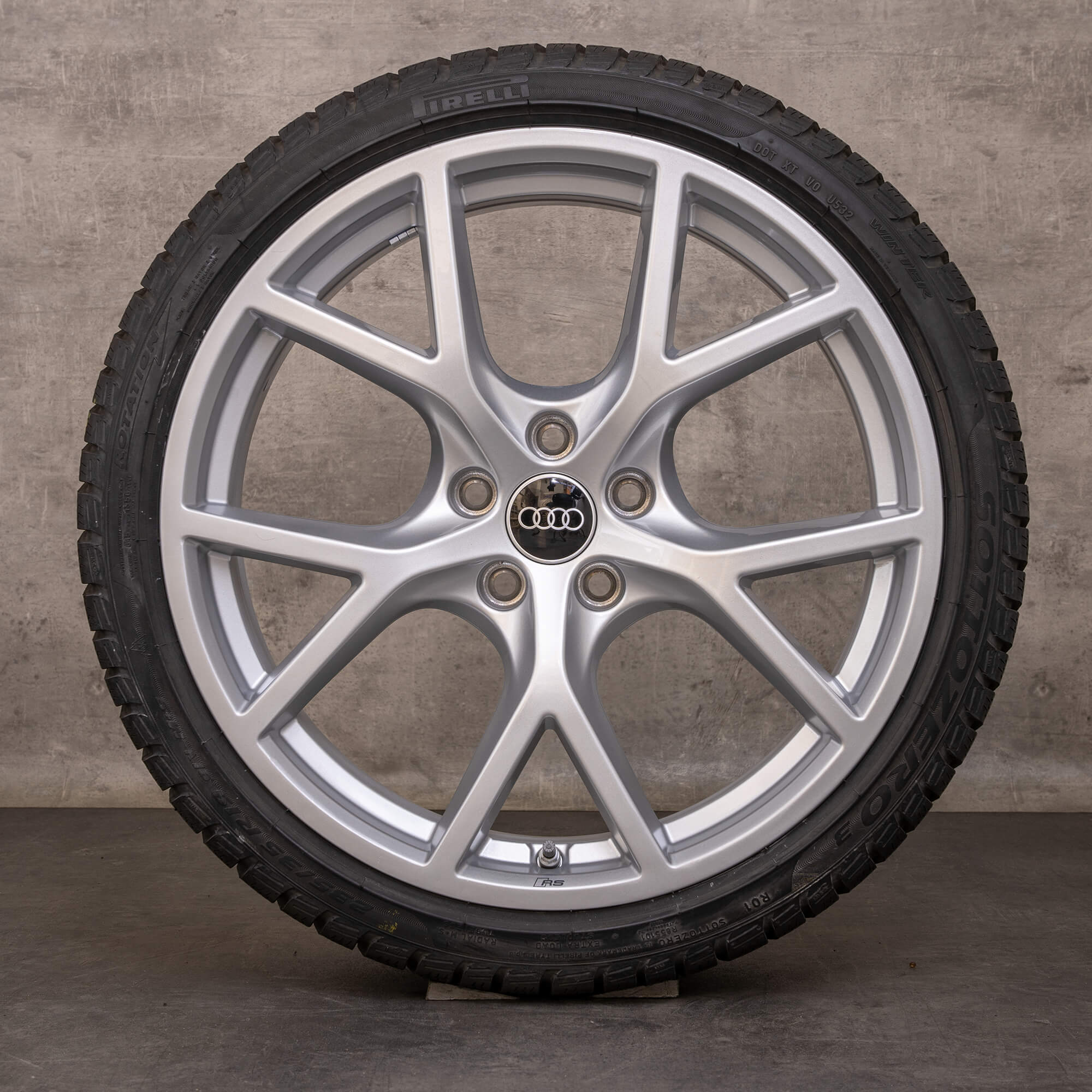 Alkuperäiset Audi RS3 talvirenkaat 19 tuuman 8Y vanteet 8Y0601025BT 8Y0601025BQ hopea kiiltävä