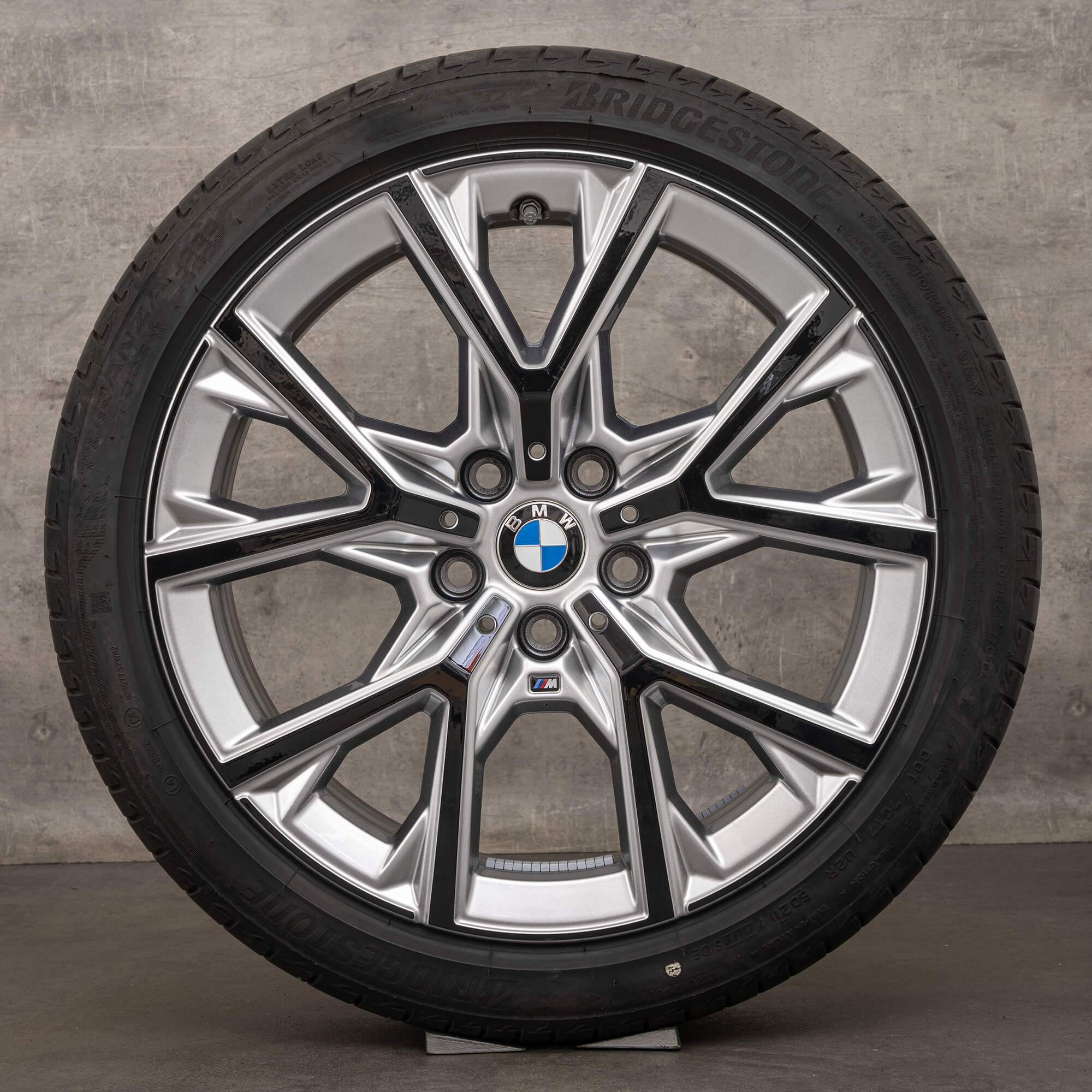 Original BMW 1 Series F40 2 F44 18 inch summer tires 8092355 553 M