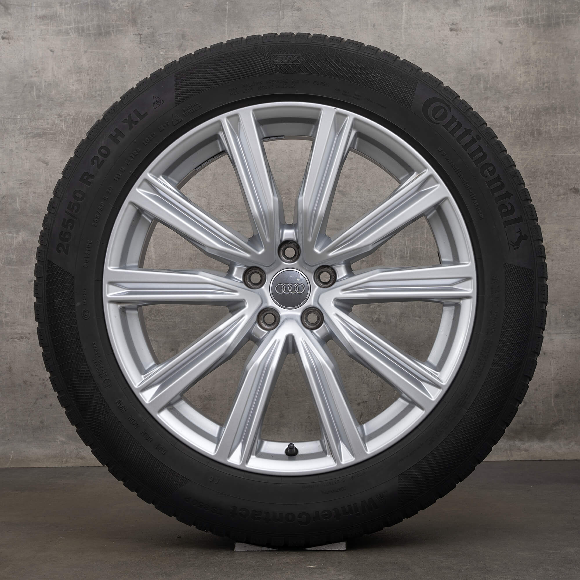 Original Audi Q8 SQ8 4M 20 Zoll Winterreifen Felgen 4M8601025T silber Winterräder