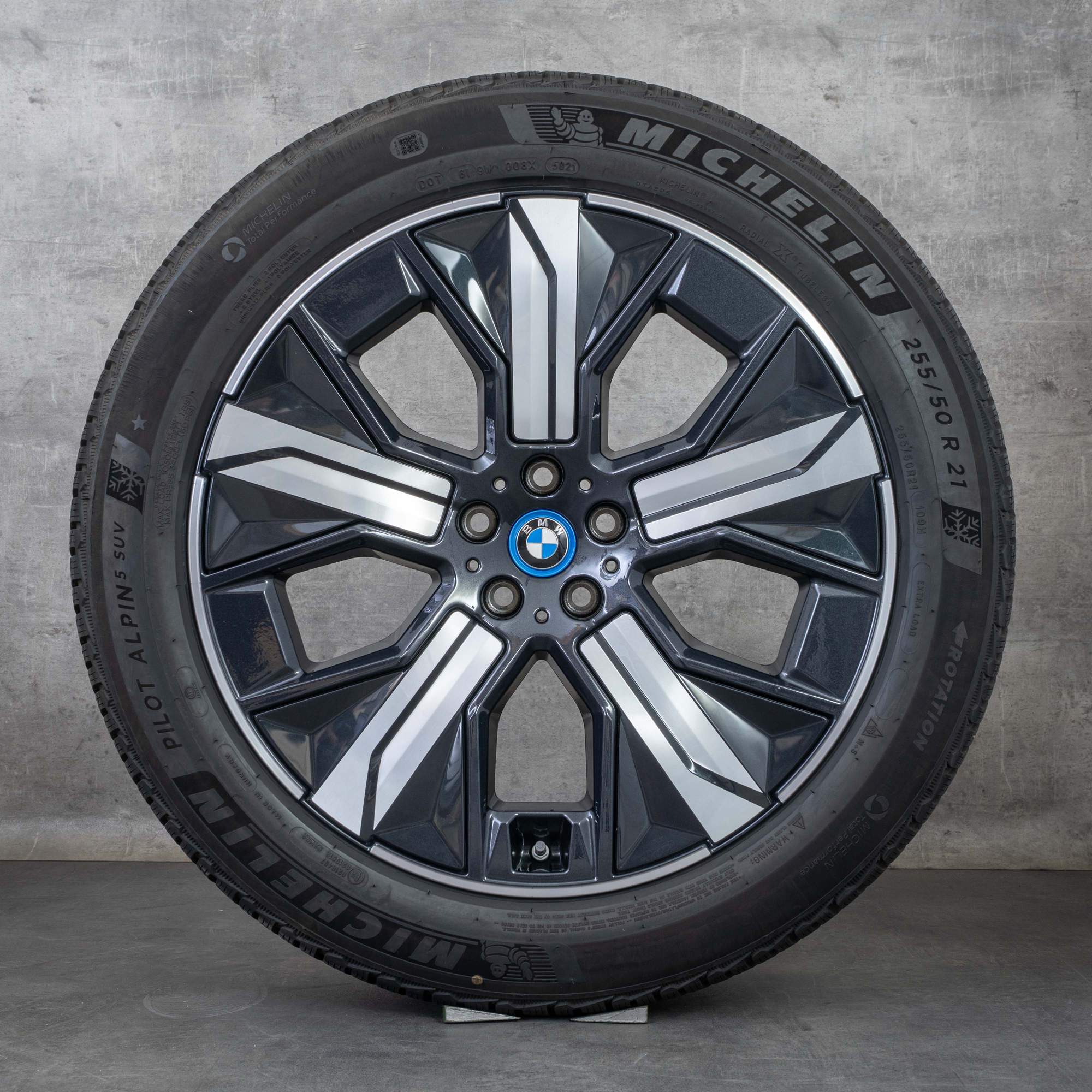 Oryginał BMW iX i20 koła zimowe 21 cali felgi 1011 aerodynamika 5A02655 midnightgrey polerowane toczone