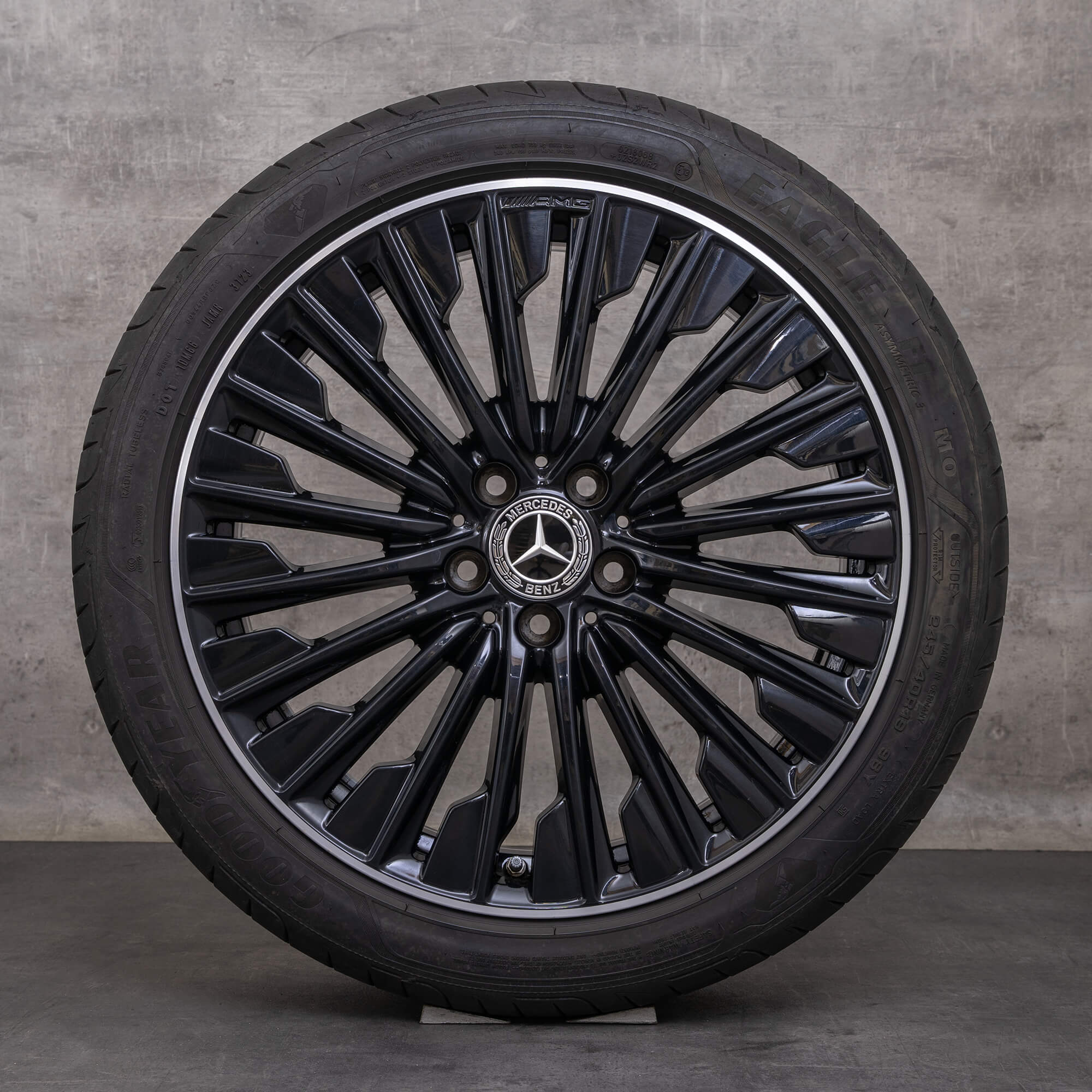 Alkuperäiset Mercedes Benz CLE AMG vanteet 19 tuuman C236 A236 kesäpyörät A2364011900 A2364012000 musta vante kiillotettu
