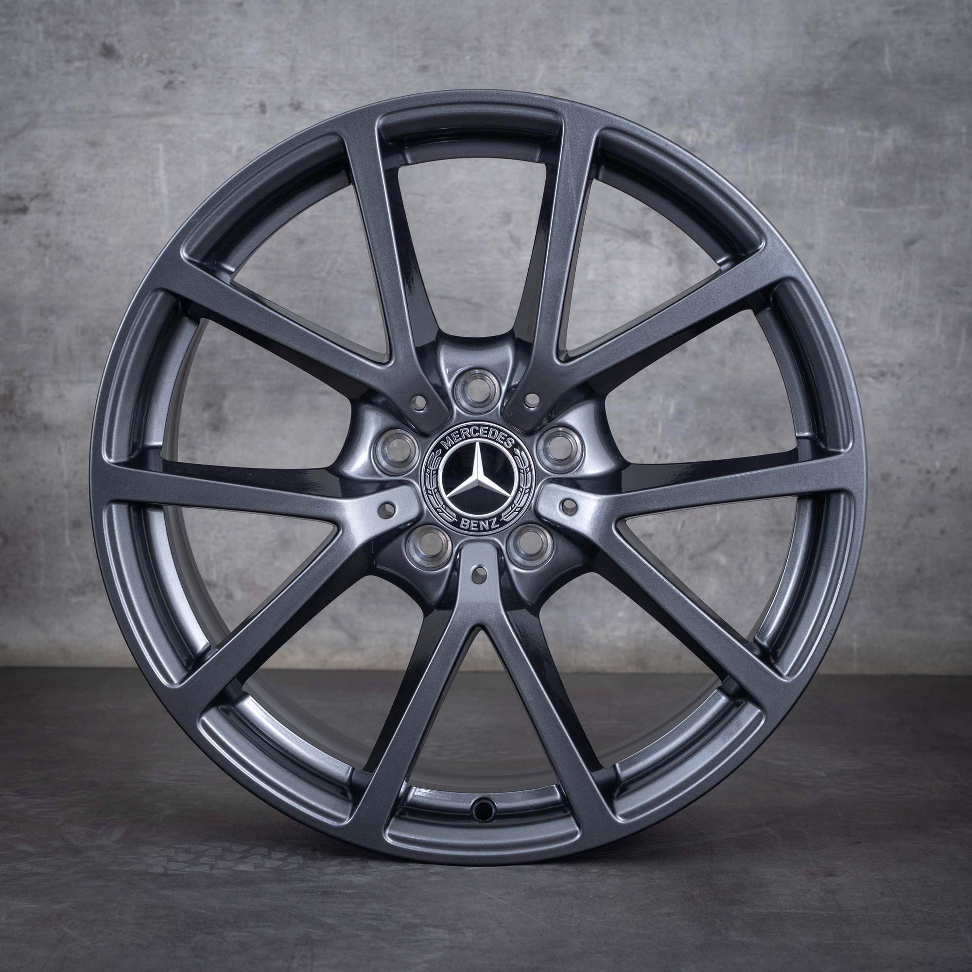 Alkuperäiset Mercedes Benz CLE AMG vanteet 18 tuumaa C236 A236 A2364010300 tremoliitti harmaa kiiltävä UUSI