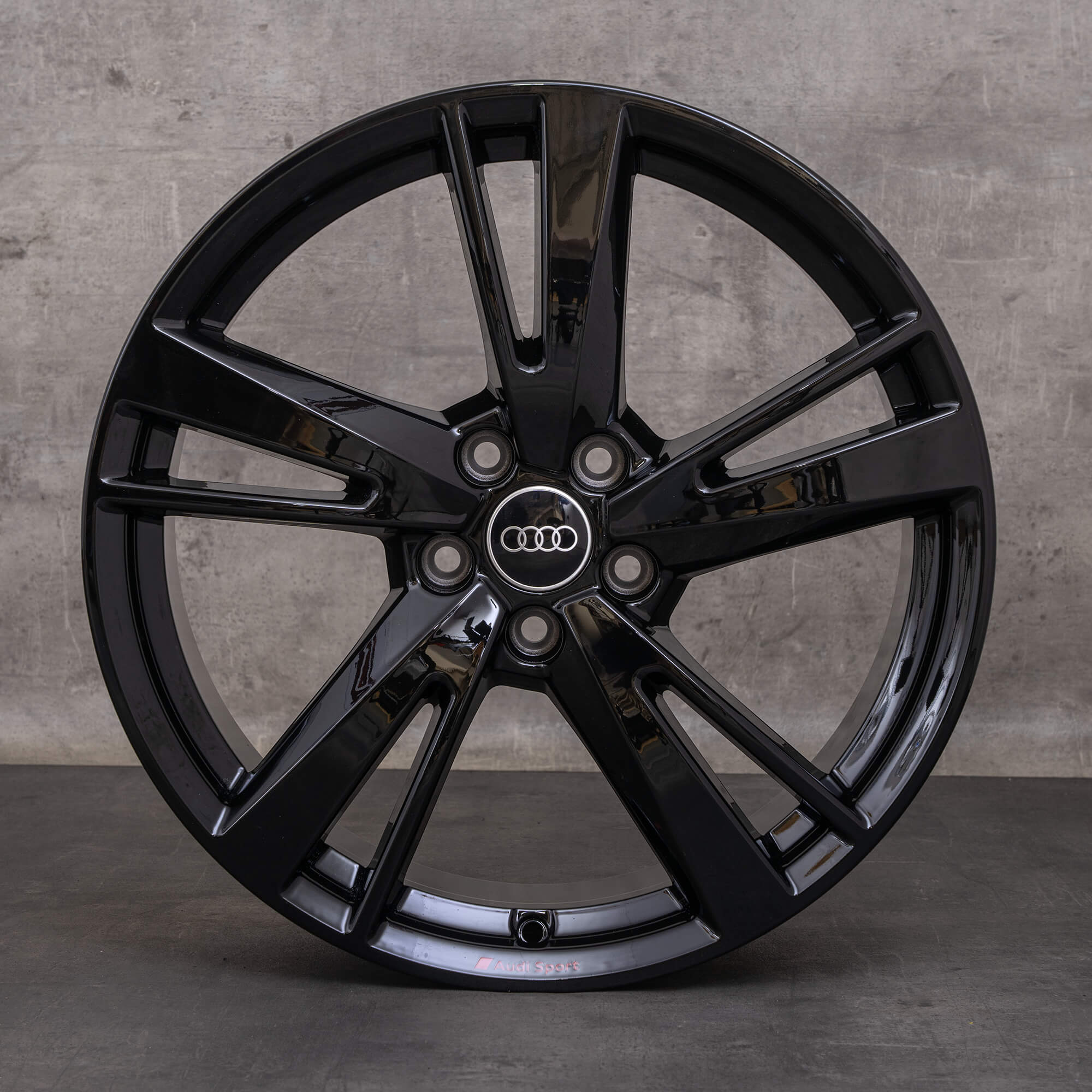 Originální ráfky na auto Audi A3 S3 RS3 19" 8V Blade 8V0601025FK černé lesklé