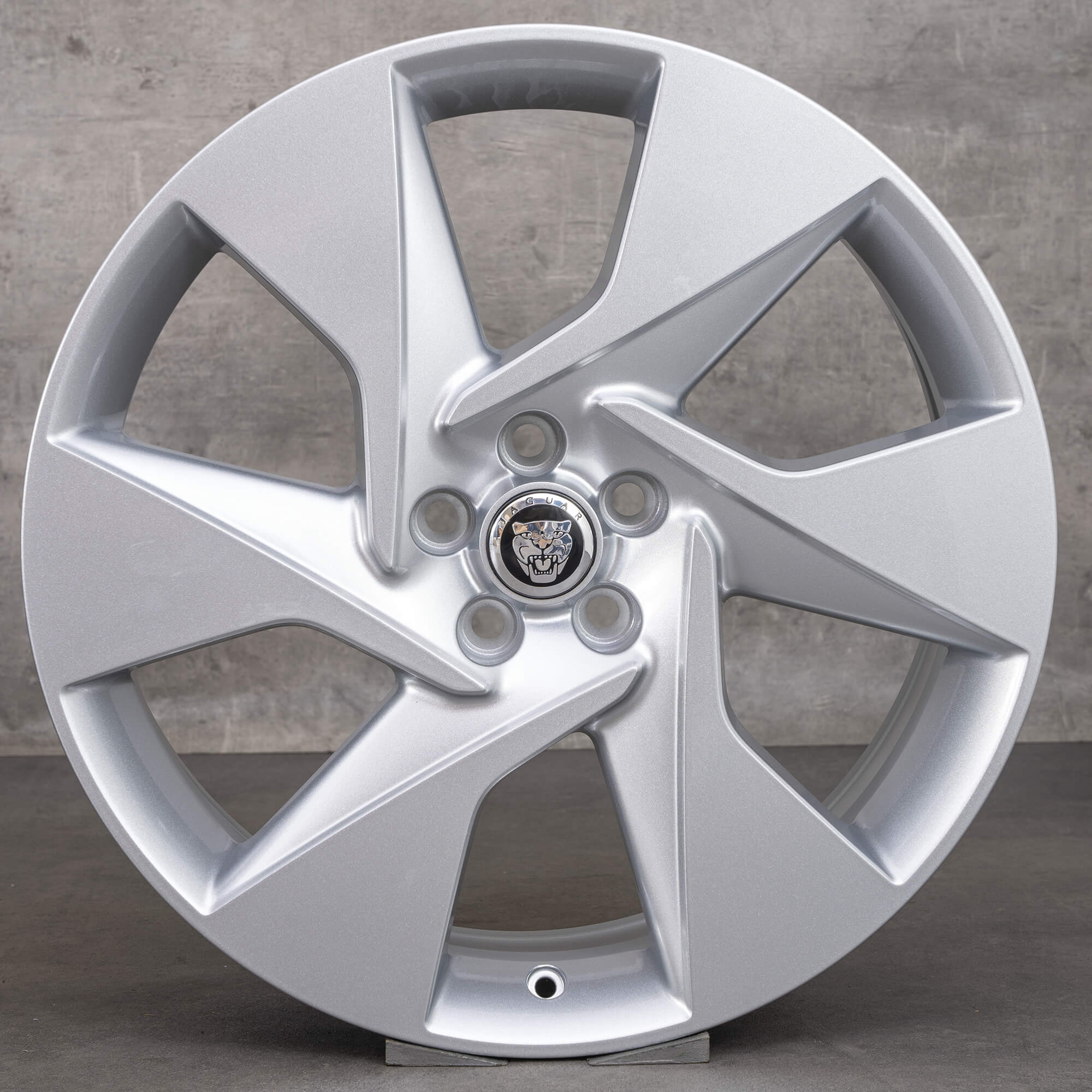 Alkuperäiset Jaguar 20 tuuman I-Pace alumiinivanteet 6007 J9D3-BC-SS hopea UUTUUS