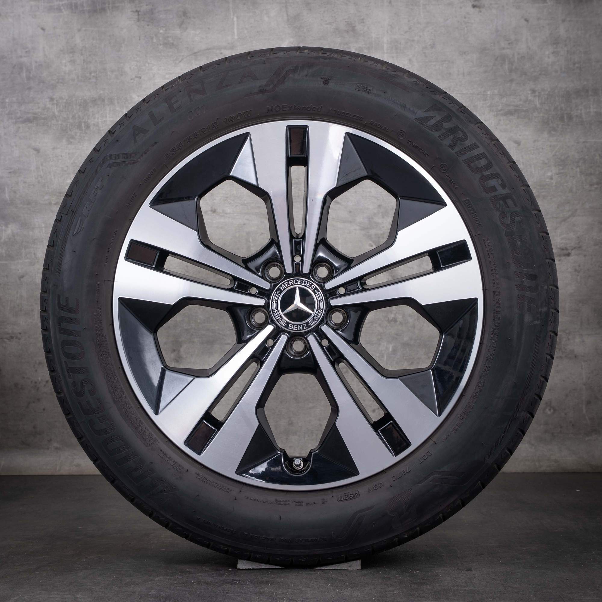 Jantes originais Mercedes-Benz GLB de 18 polegadas X247 pneus verão A2474012900, pretas com acabamento diamantado