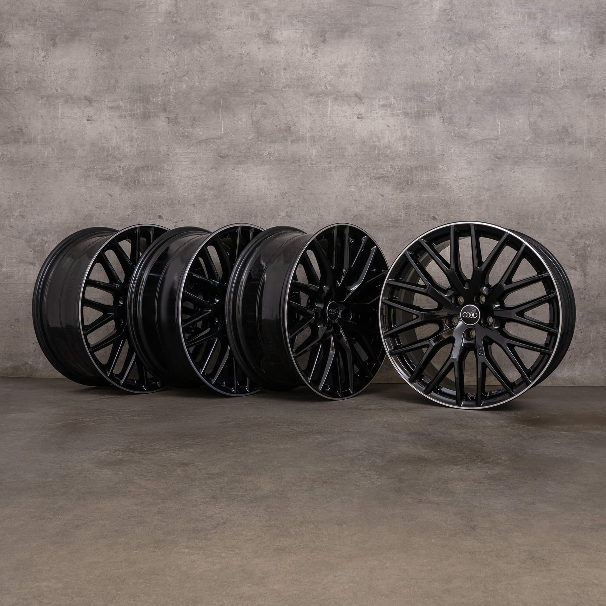 Felgen Factory Rims OEM Audi Q7 rims 20 inch 4M 4M0601025DR black glossy turned